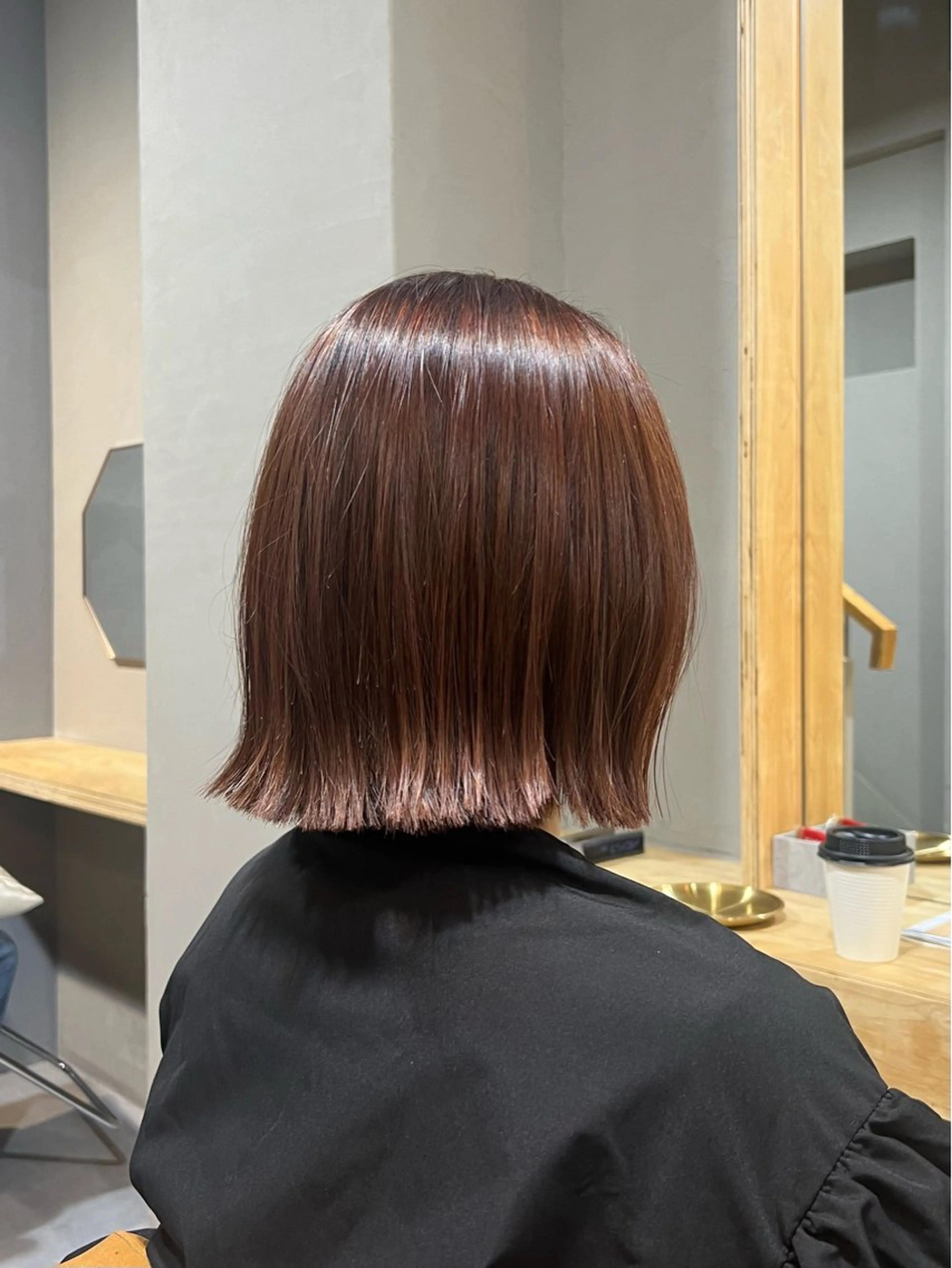 ショート カラー 切りっぱなしボブ ボブ 神戸ボブ✂️ ioe三宮/田 伸佳のヘアスタイル