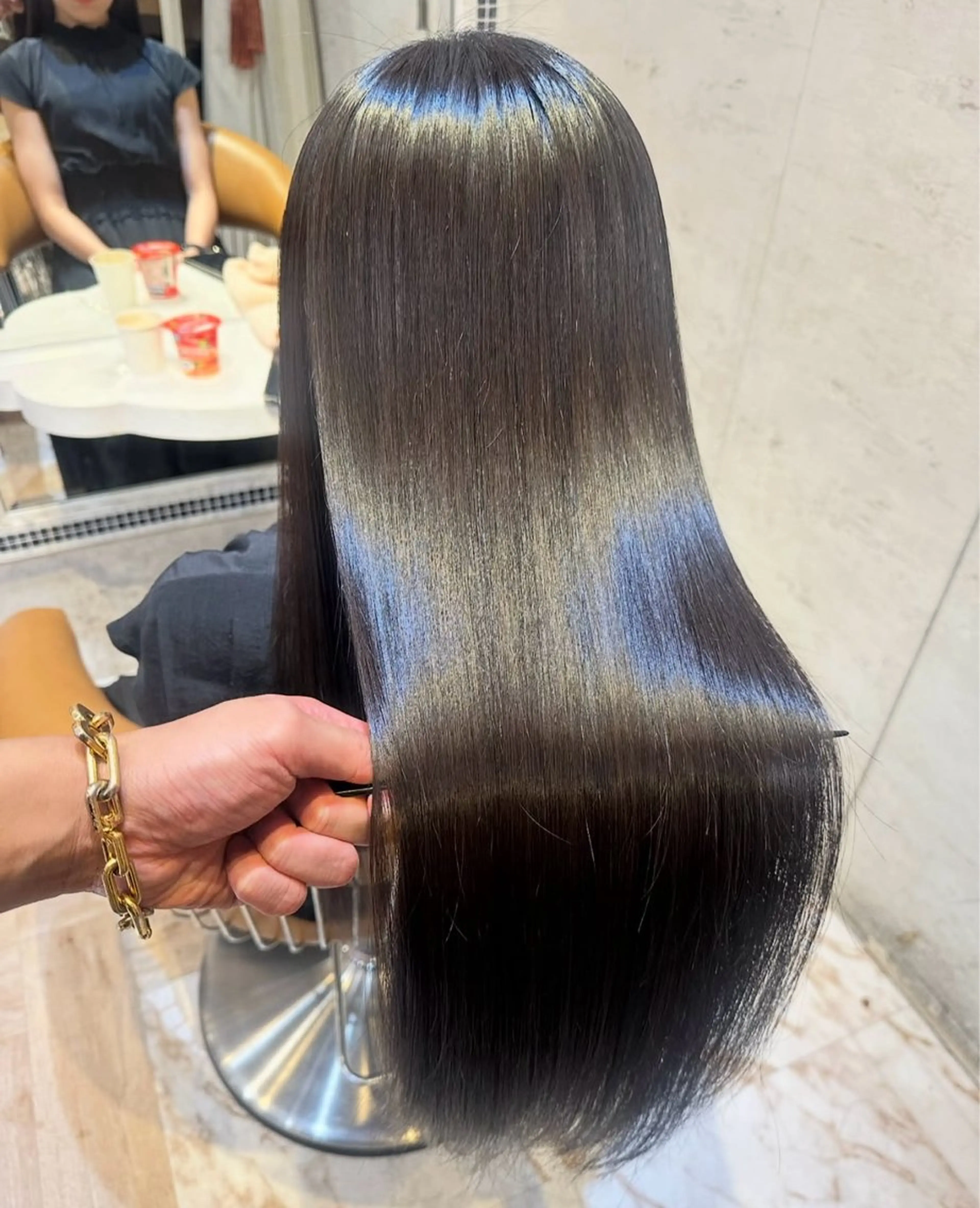 ロング 縮毛矯正 透明感カラー shuheiのヘアスタイル