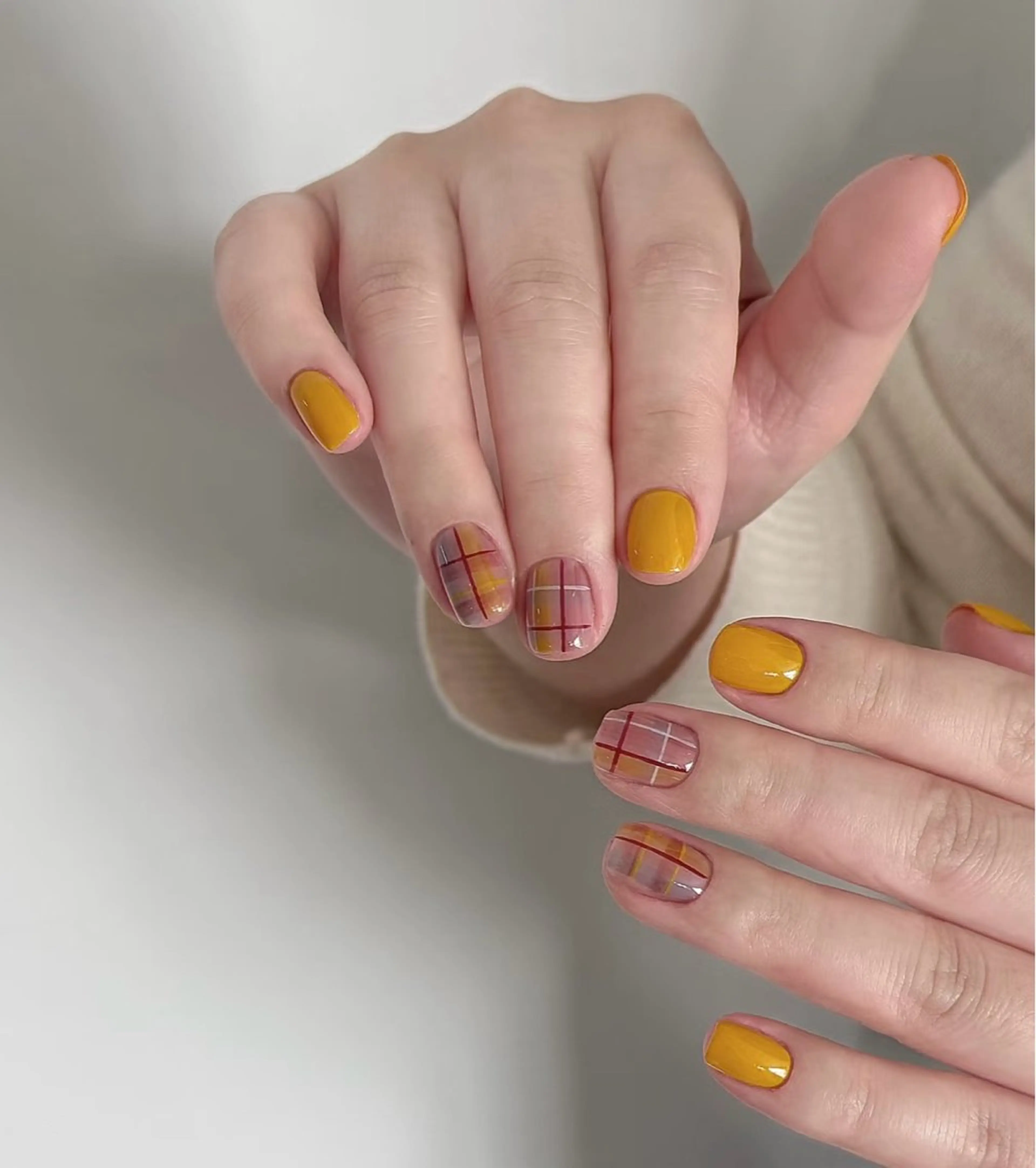 ネイル ニュアンスネイル 冬ネイル ハンドネイル Emily Garden 六本木のネイルデザイン