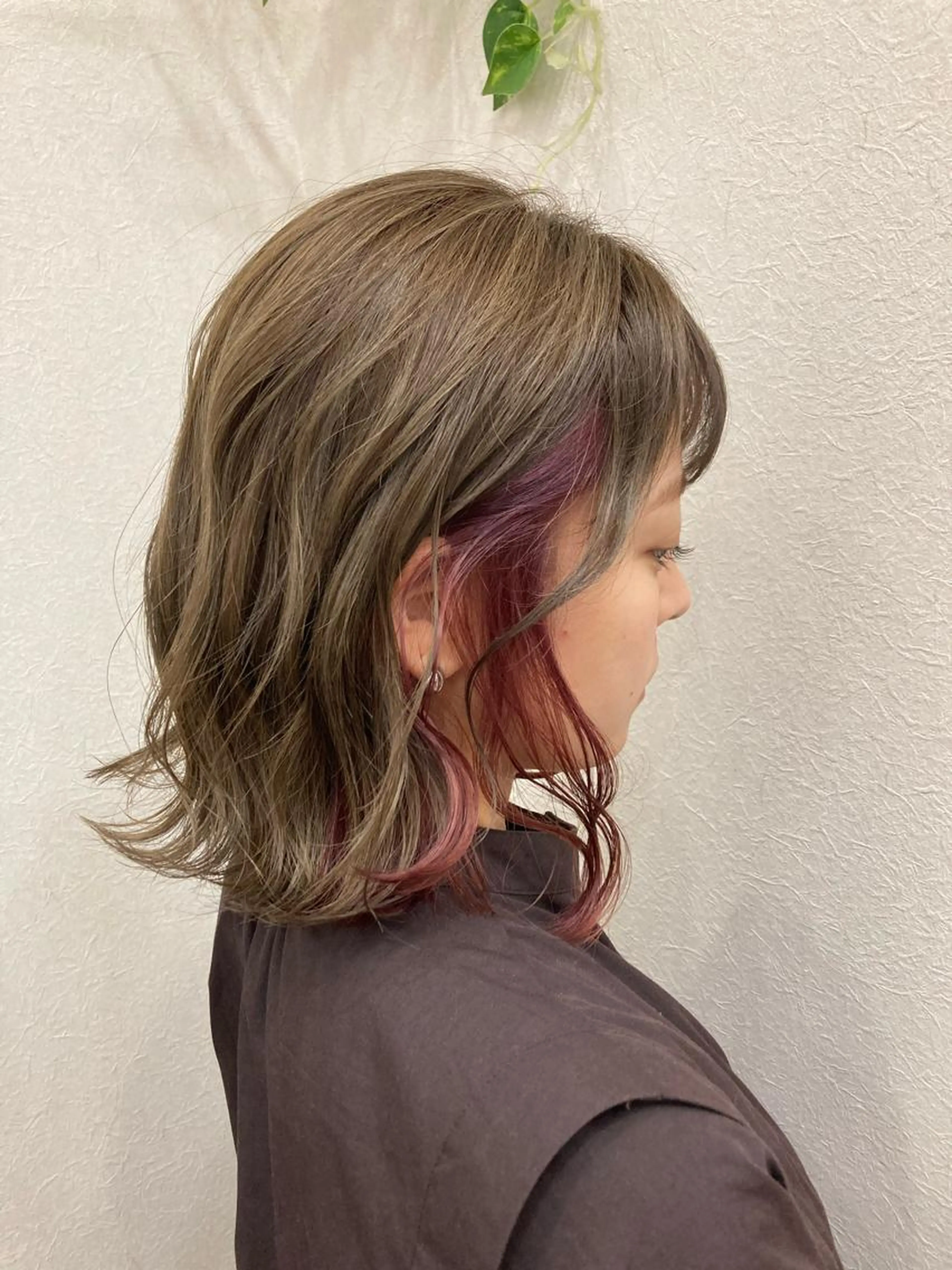 【インナーカラー】インナーブリーチ+全体カラー+トリートメント付¥11,980の写真