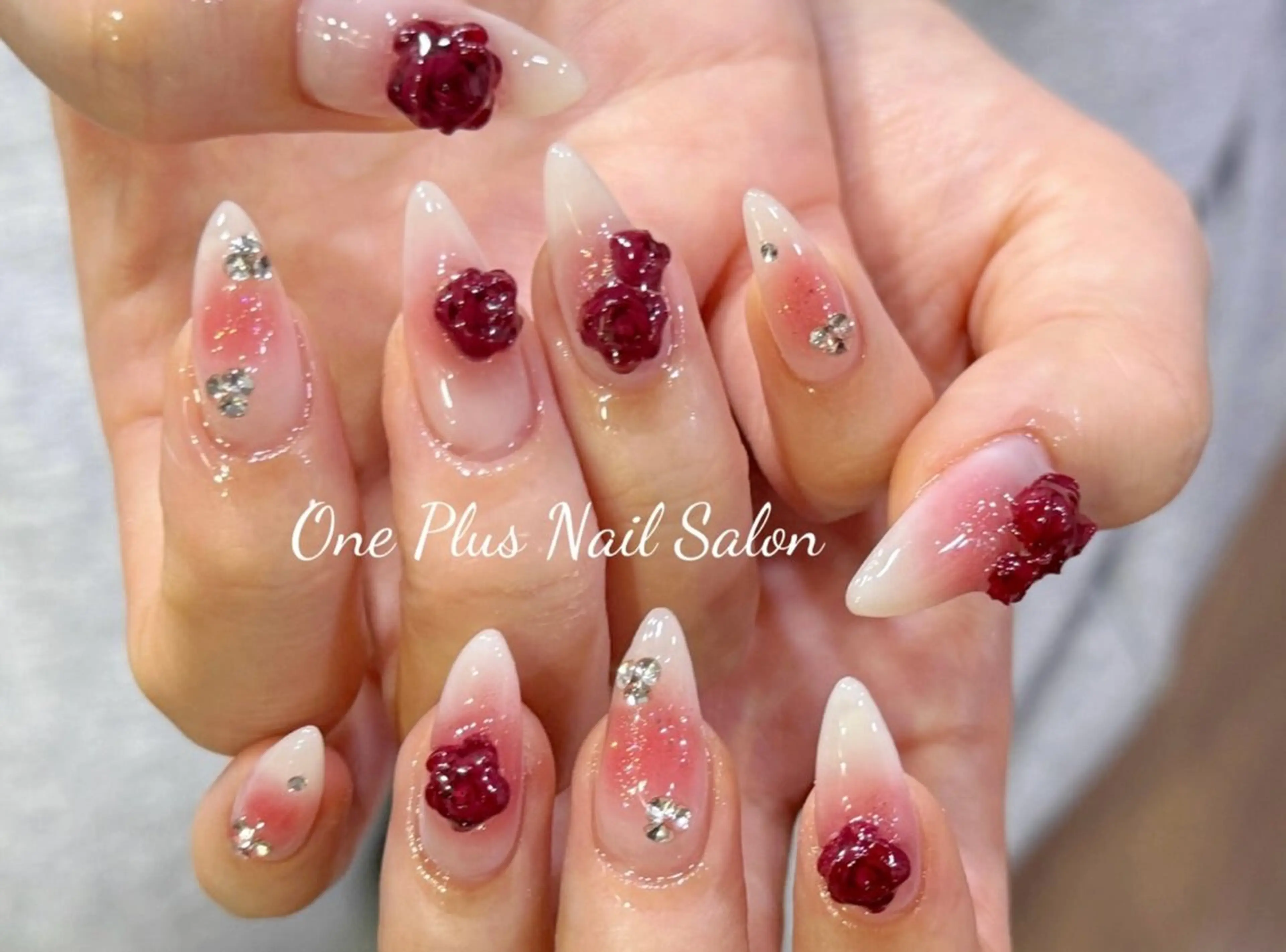 ネイル アートネイル ジェルネイル グラデーション 韓国ネイル 赤色 ゆい yuiのネイルデザイン