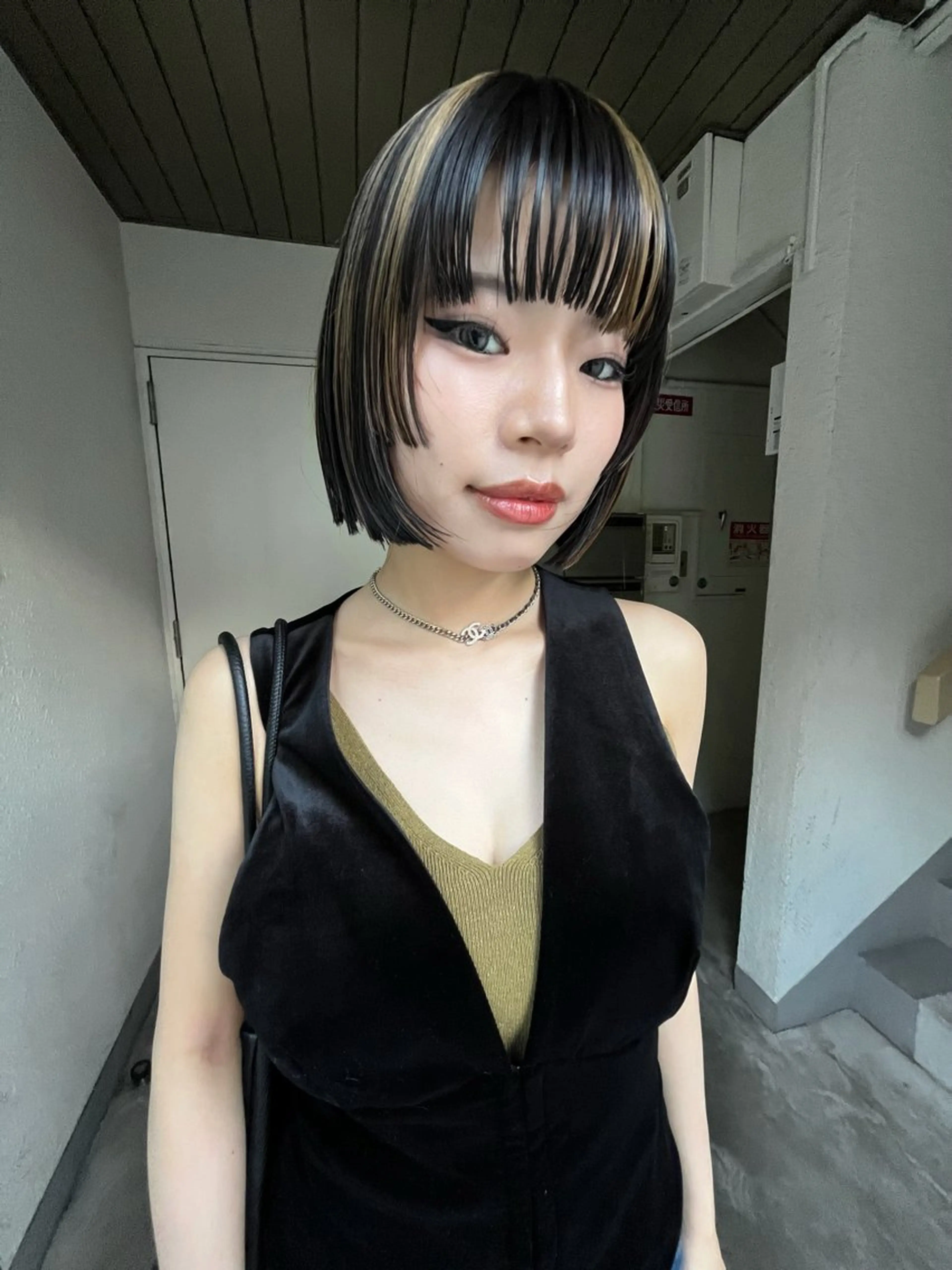 カラー ヘアカラー sliver ・siki /YUIのヘアスタイル