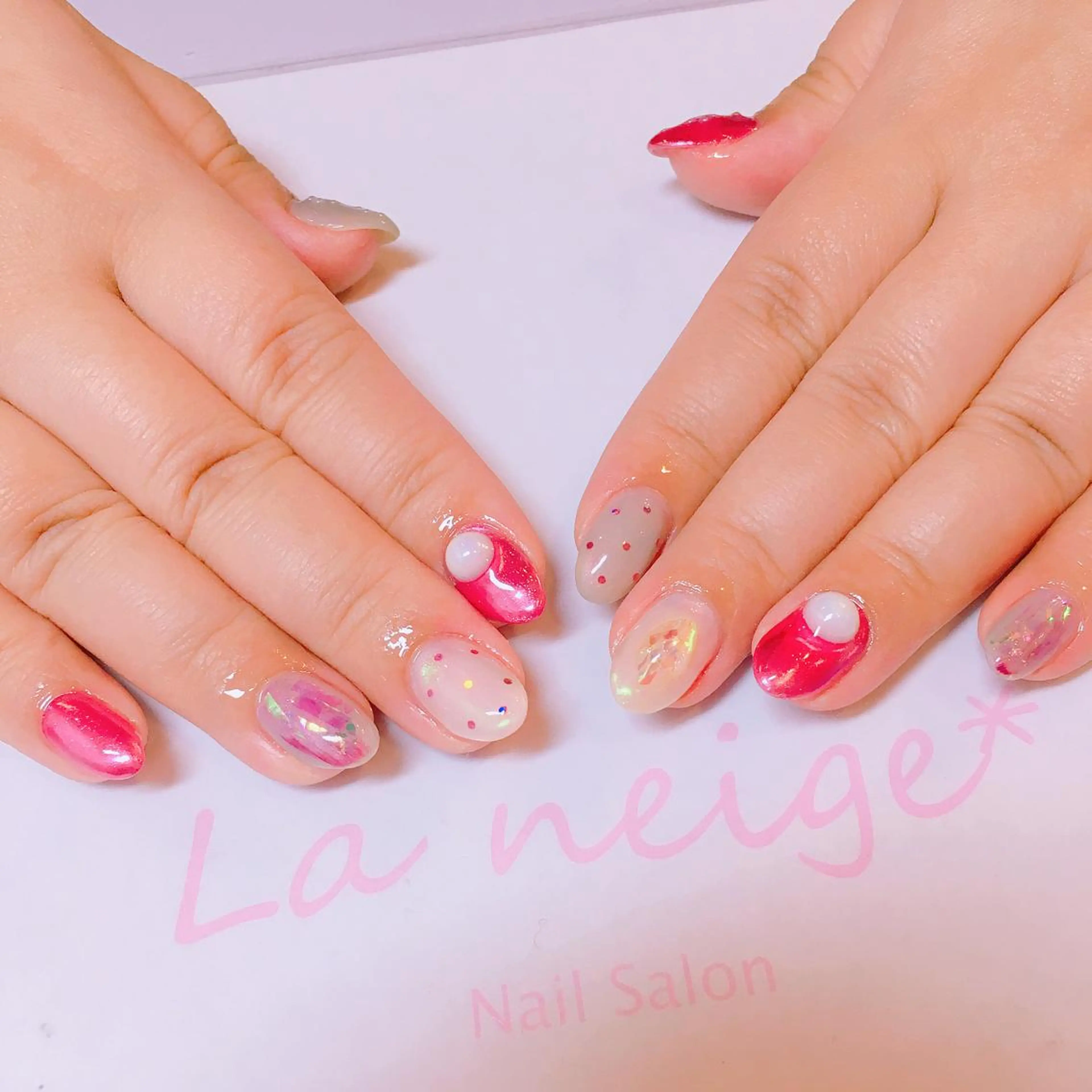 ネイル ミラーネイル La neige* yuki 🥯🍑のネイルデザイン
