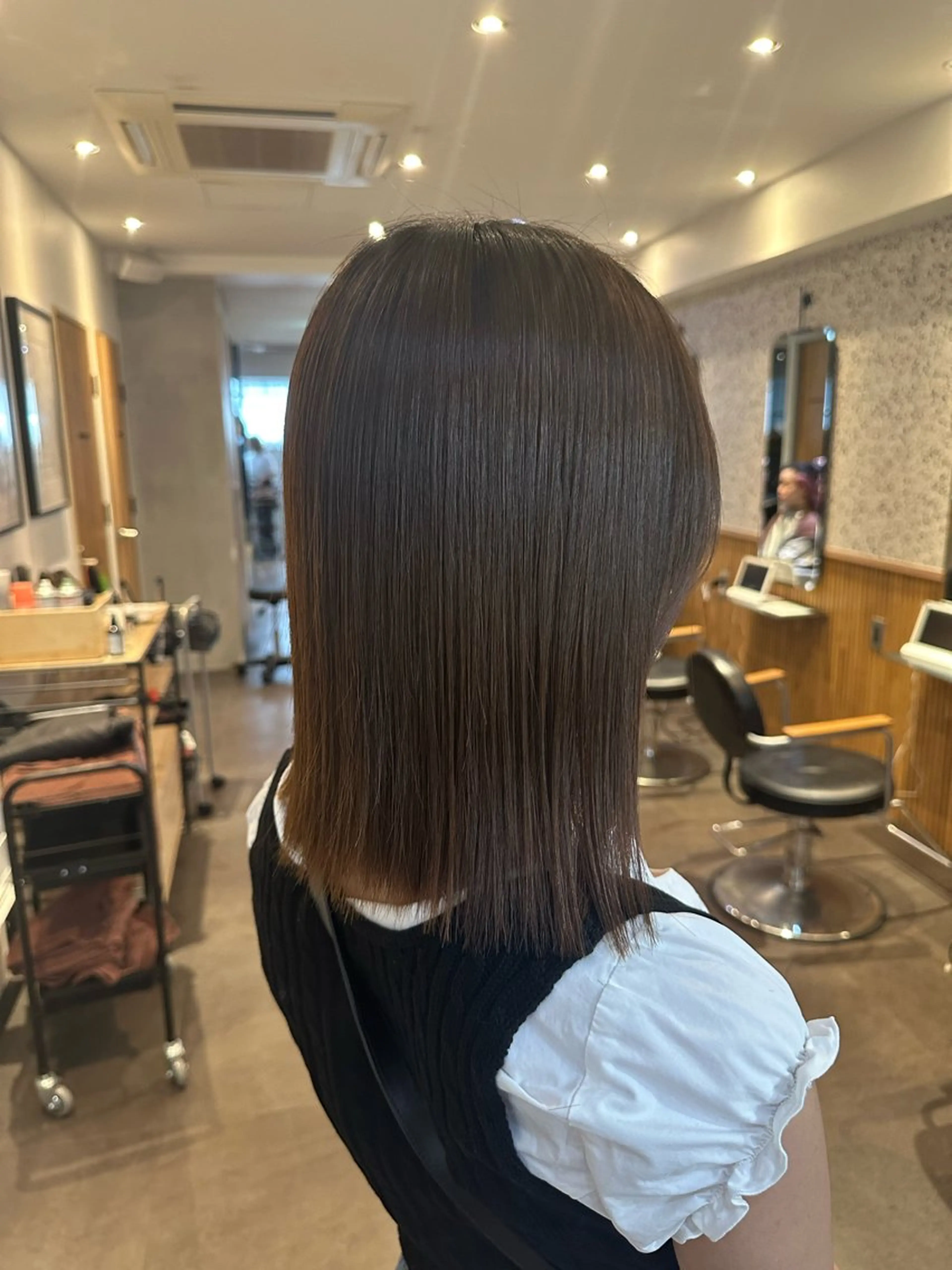 ミディアム カット ブリーチ・レイヤ ー特化🔥 ちかまるのヘアスタイル