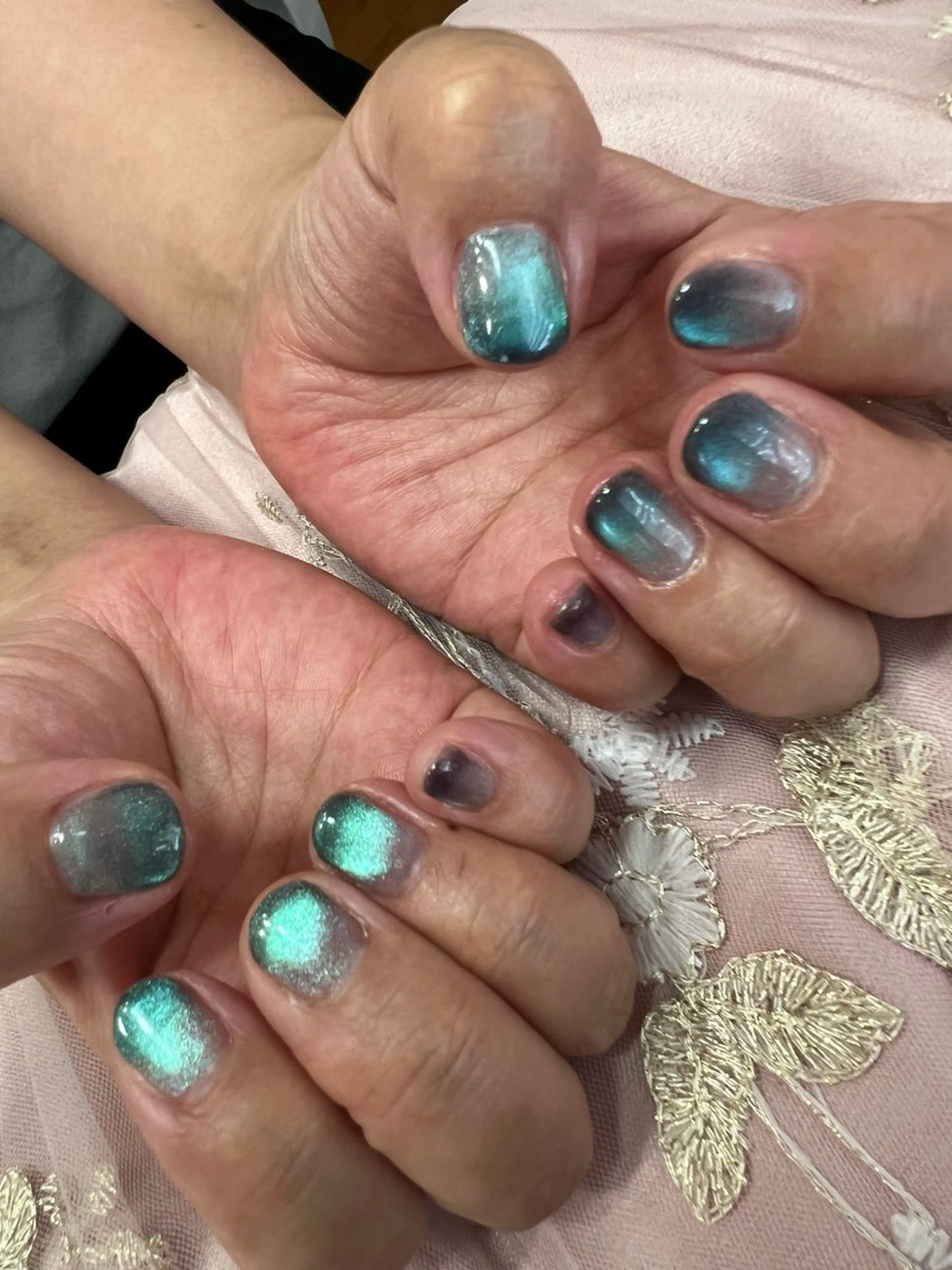 ネイル グラデーション マグネットネイル Luminous ⭐︎のネイルデザイン