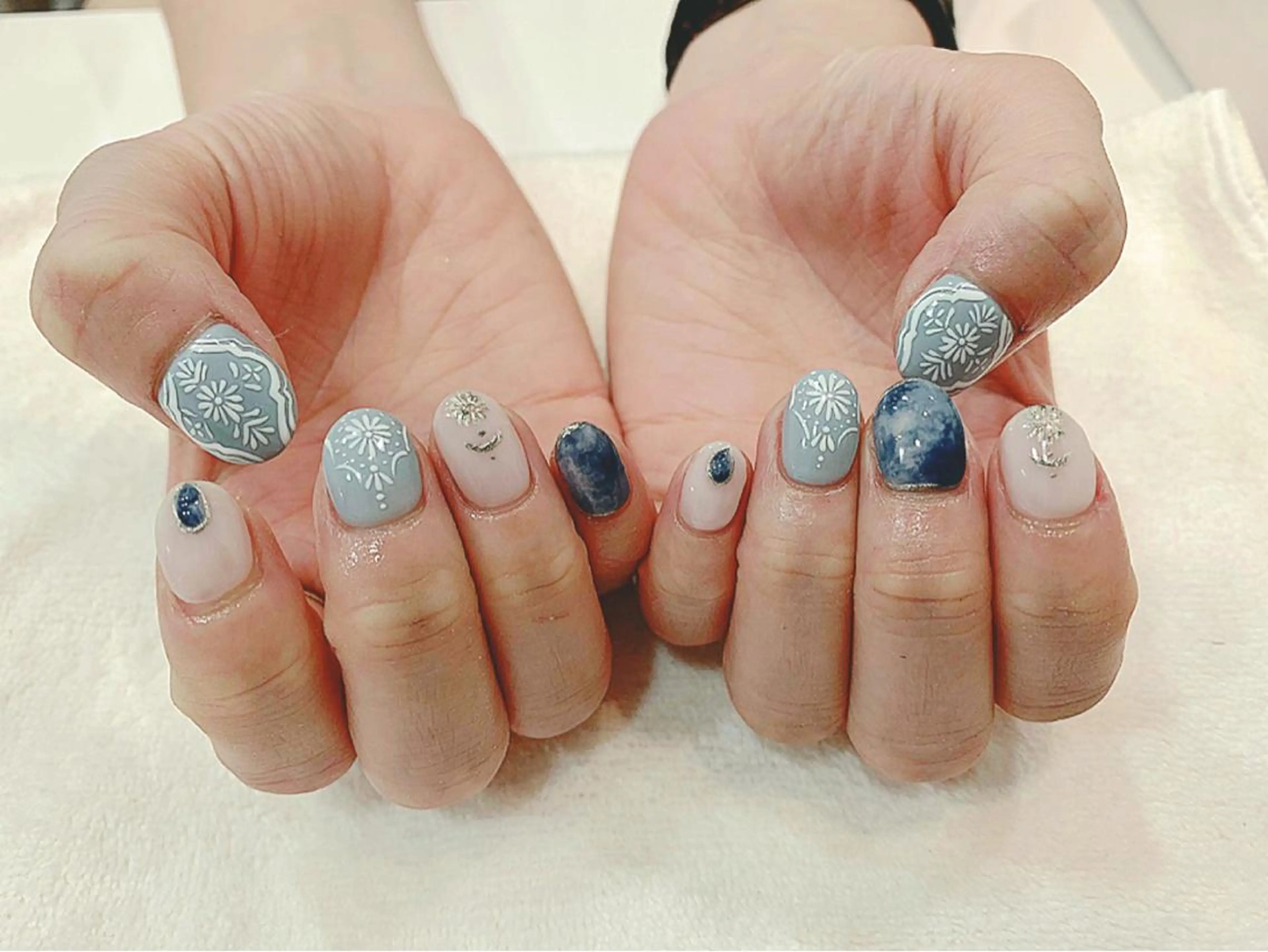 ネイル feey ⁑erinaのネイルデザイン