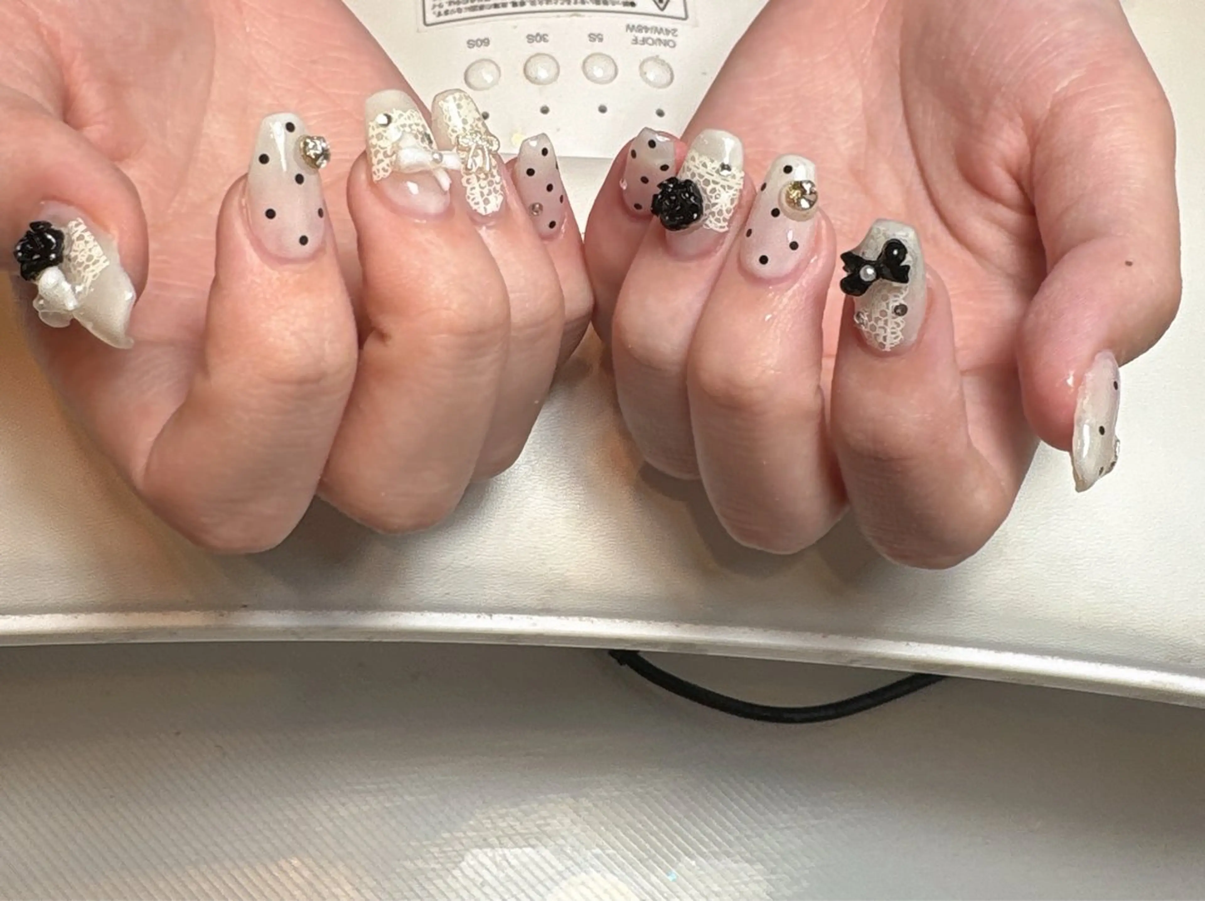 ネイル ecru Nailのネイルデザイン