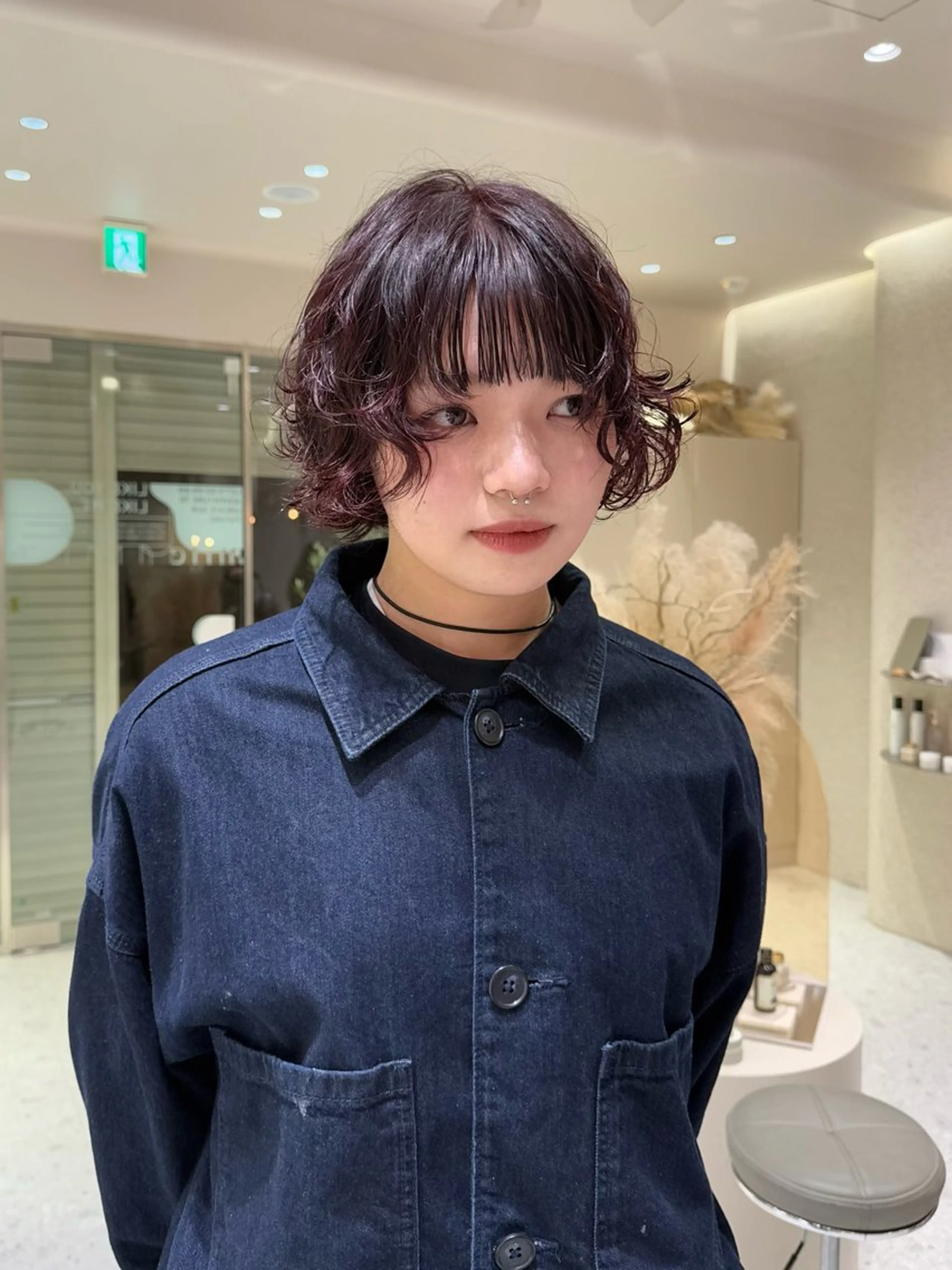 ショート カラー パーマ ボブ ウルフカット mile所属・mei 🌔 似合わせヘルシーヘアのヘアスタイル