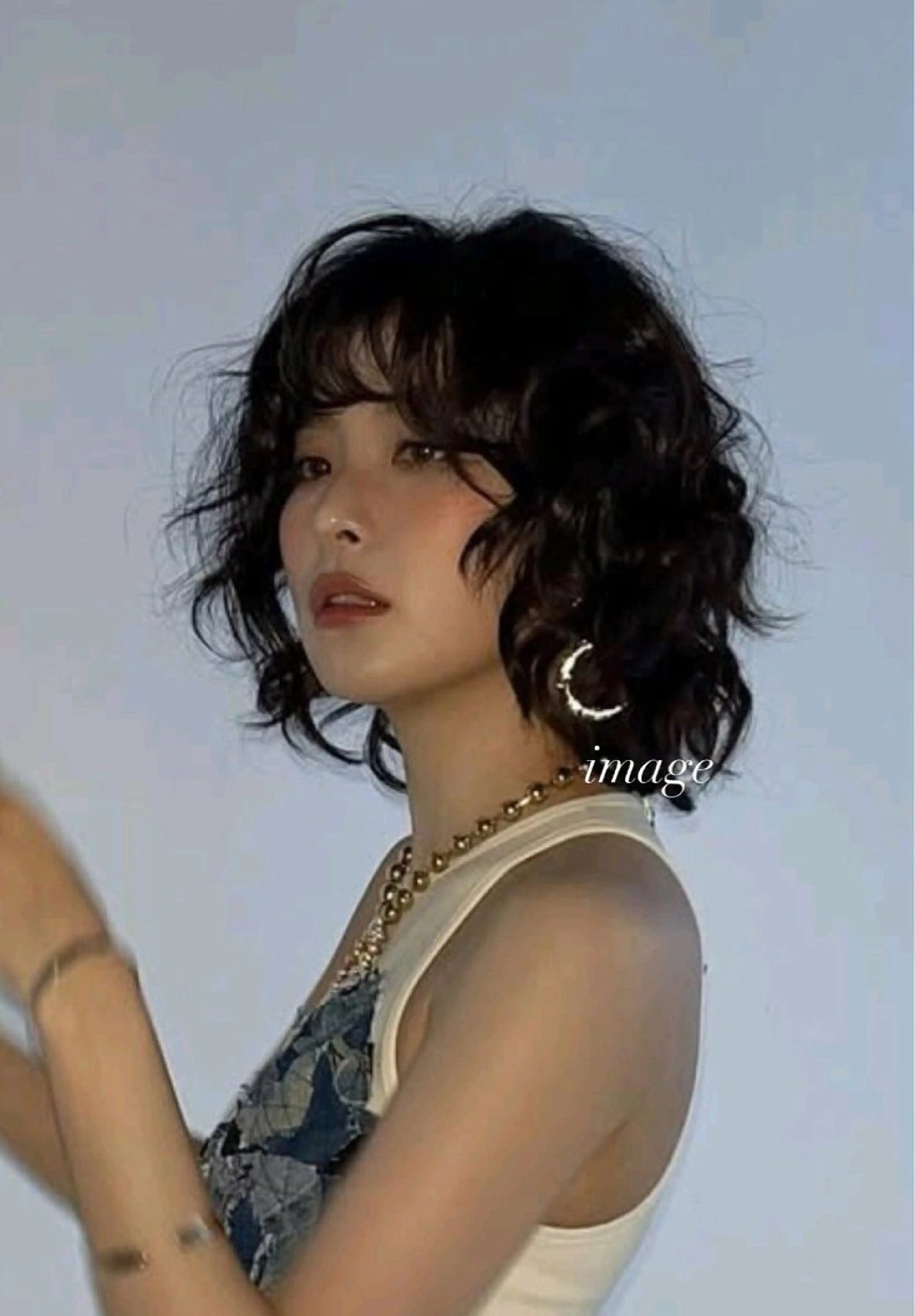 パーマ MAYU/ハイトーン /レイヤーカットのヘアスタイル