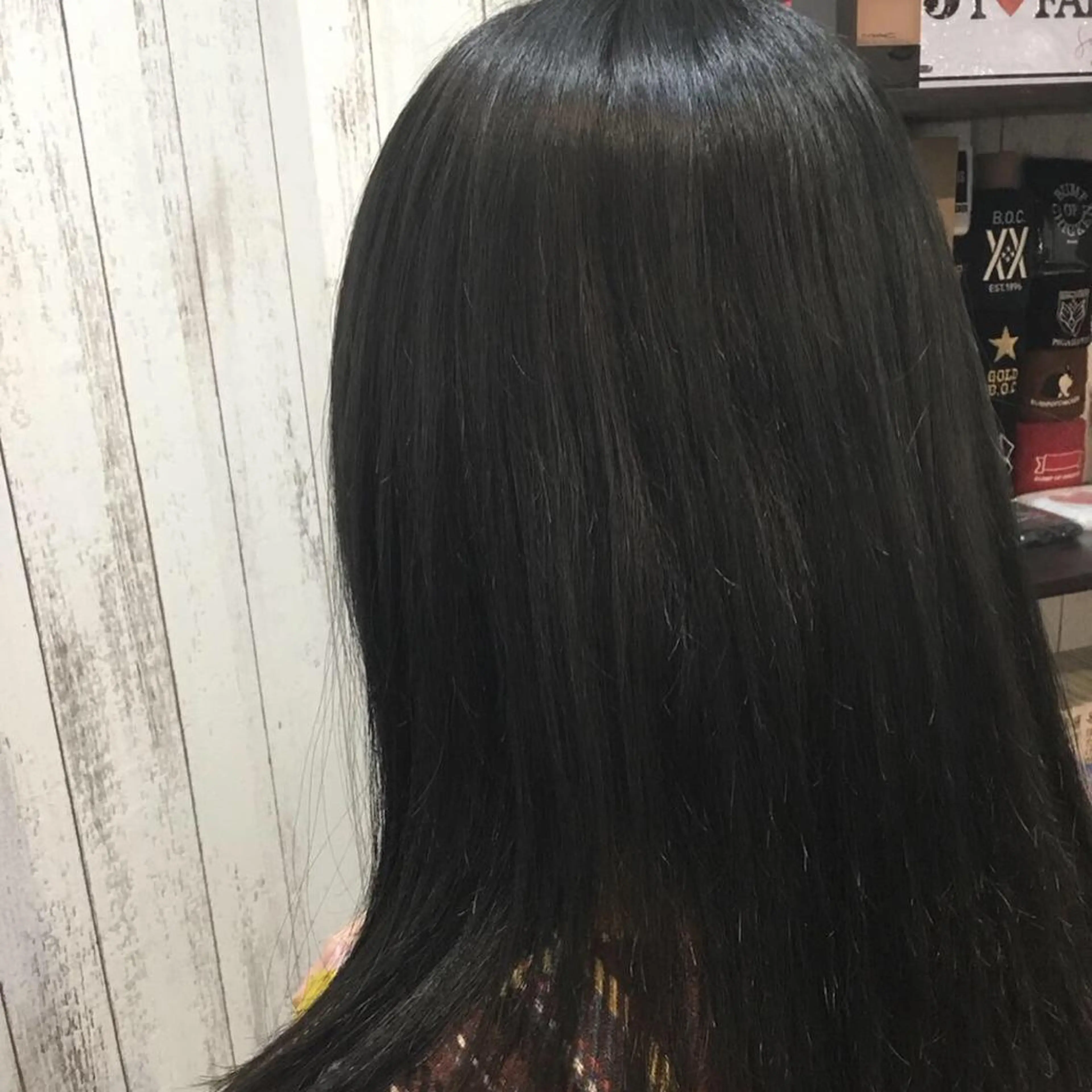 セミロング カラー パーマ 金崎 新吾のヘアスタイル