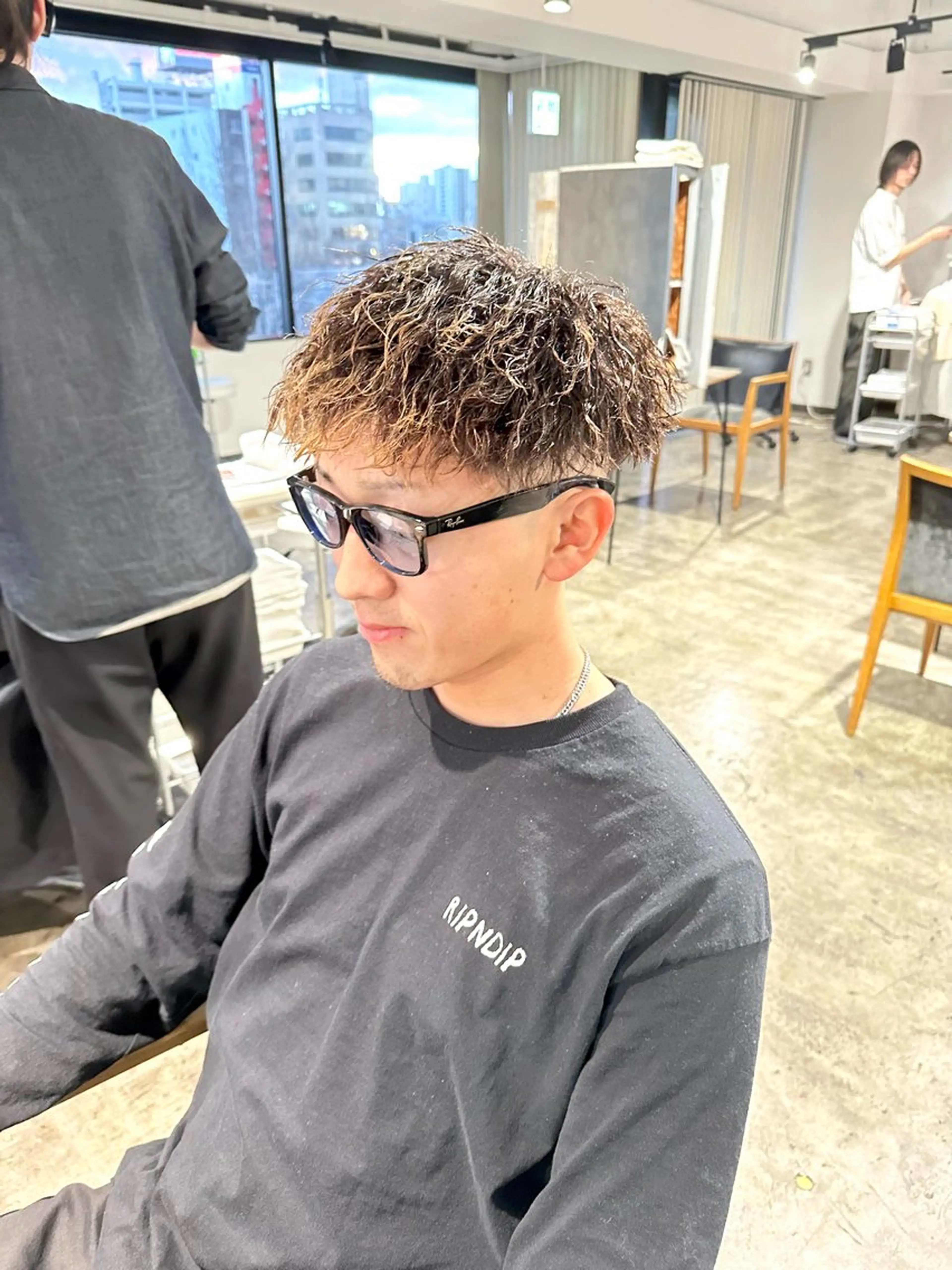 メンズ フェードカット マッシュ メンズパーマ スキンフェード メンズツイストパーマ カット ヘアカラー パーマ トリートメント 骨格補正施術/メンズ 専門美容師/YUYAのヘアスタイル