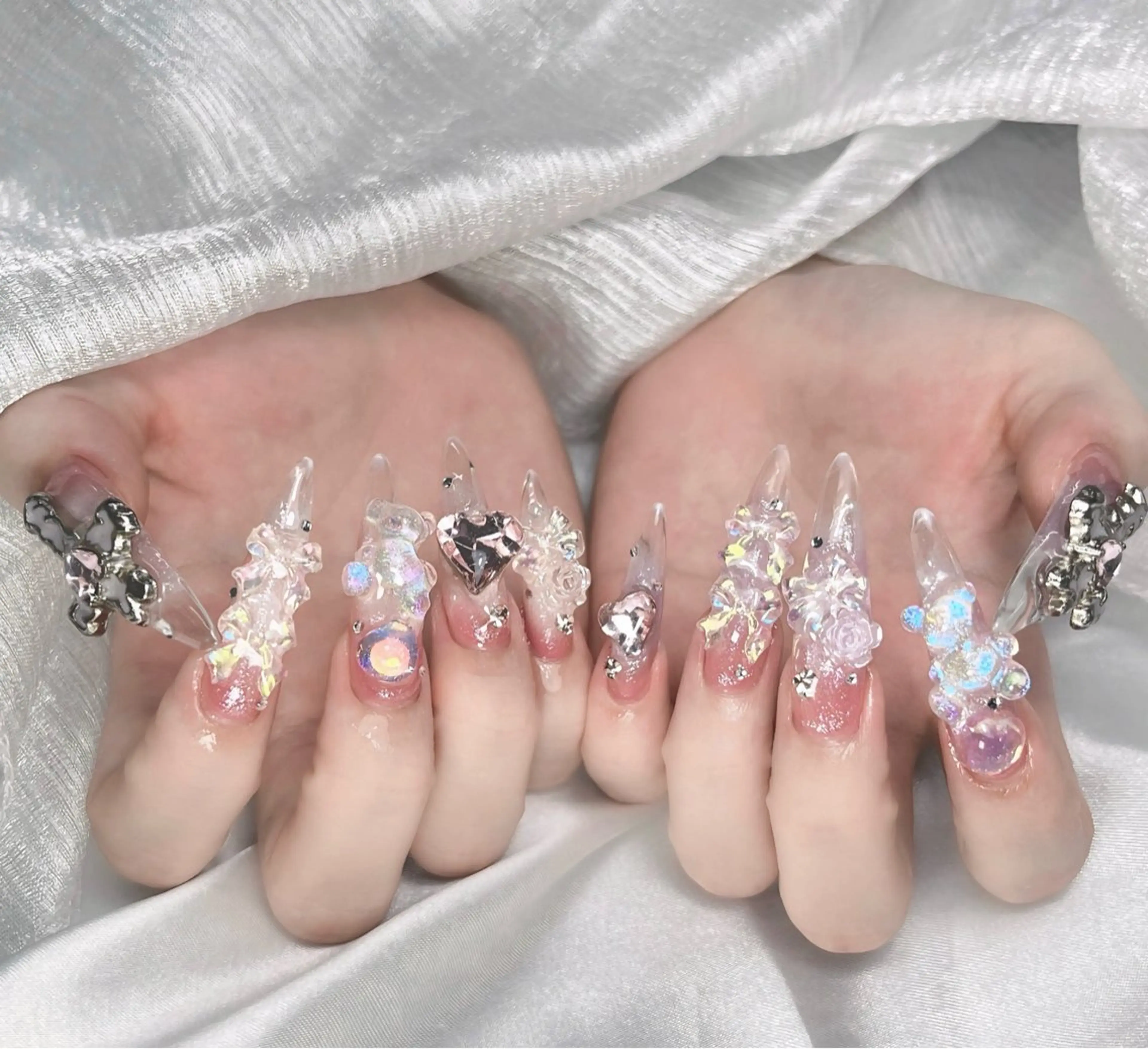 ネイル アートネイル ジェルネイル キラキラネイル 持ち込み ワンホンネイル Panda chan Novaのネイルデザイン