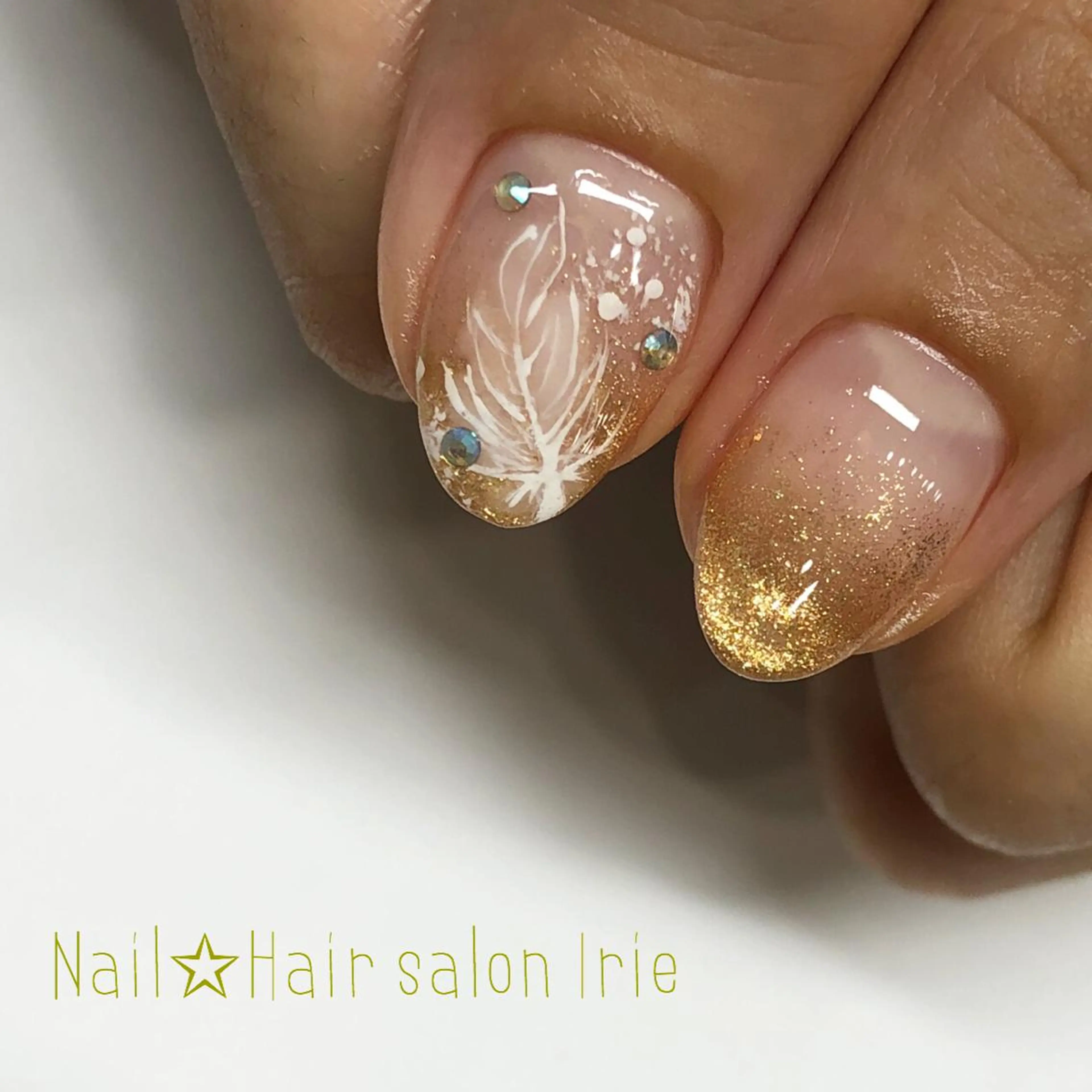 ネイル ハンドネイル ハンドケア Hair salon Irie所属・與儀 知佳のネイルデザイン