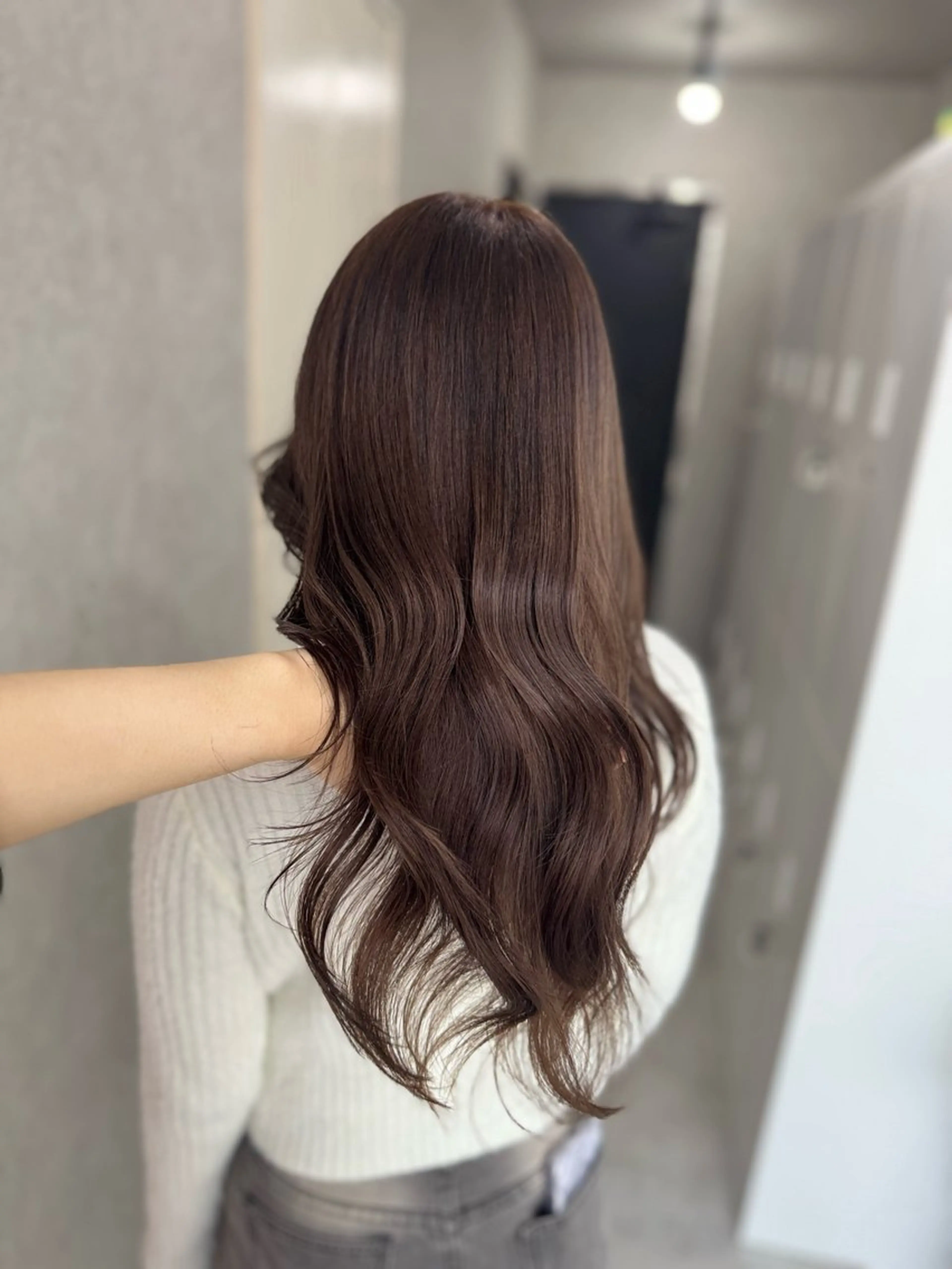 ロング カラー アッシュ アッシュブラウン ベージュカラー 黒髪 ブリーチ カット ヘアカラー トリートメント 赤み無し柔らかカラー 【梅田】madokaのヘアスタイル