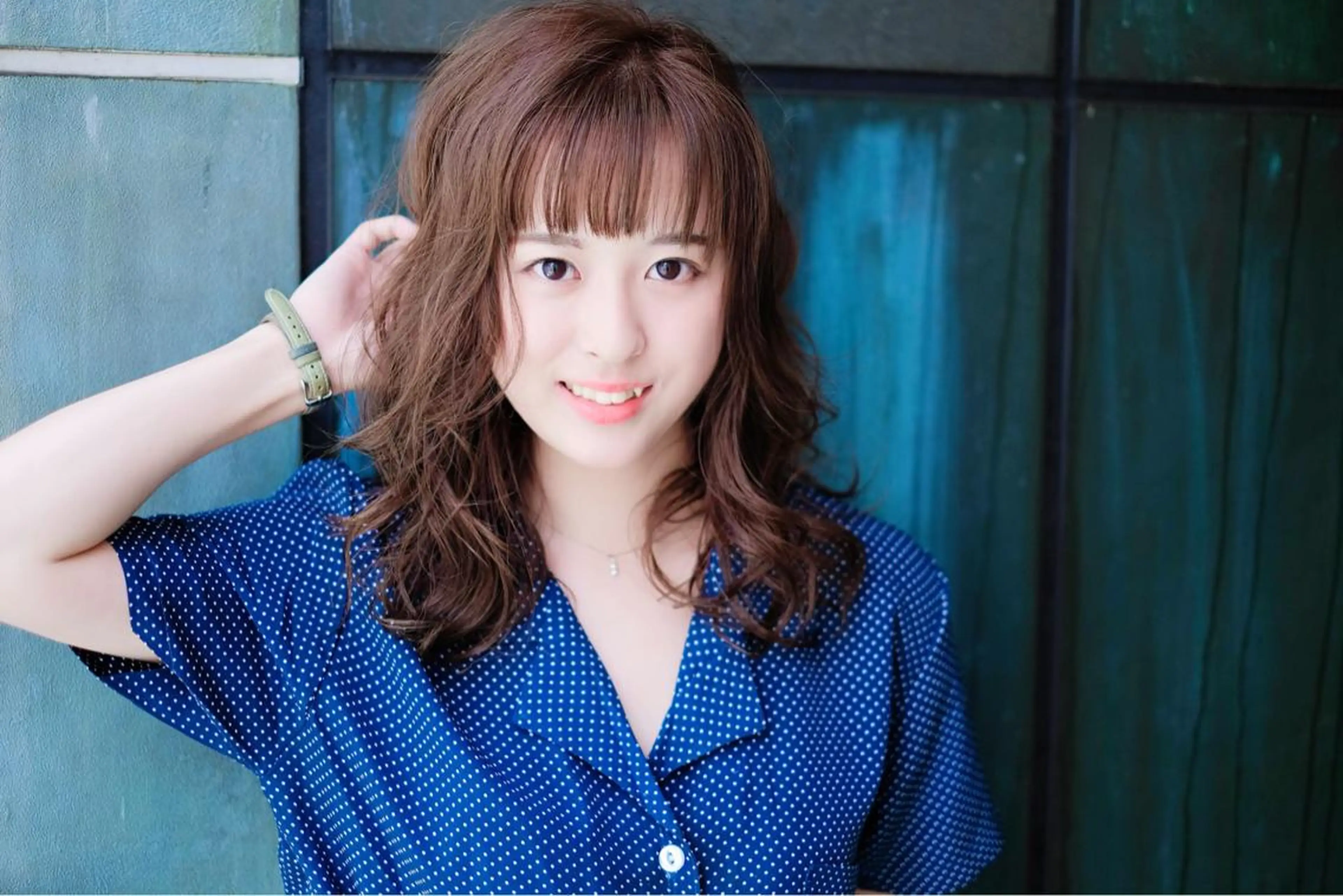 セミロング カラー 能登谷 きよのヘアスタイル