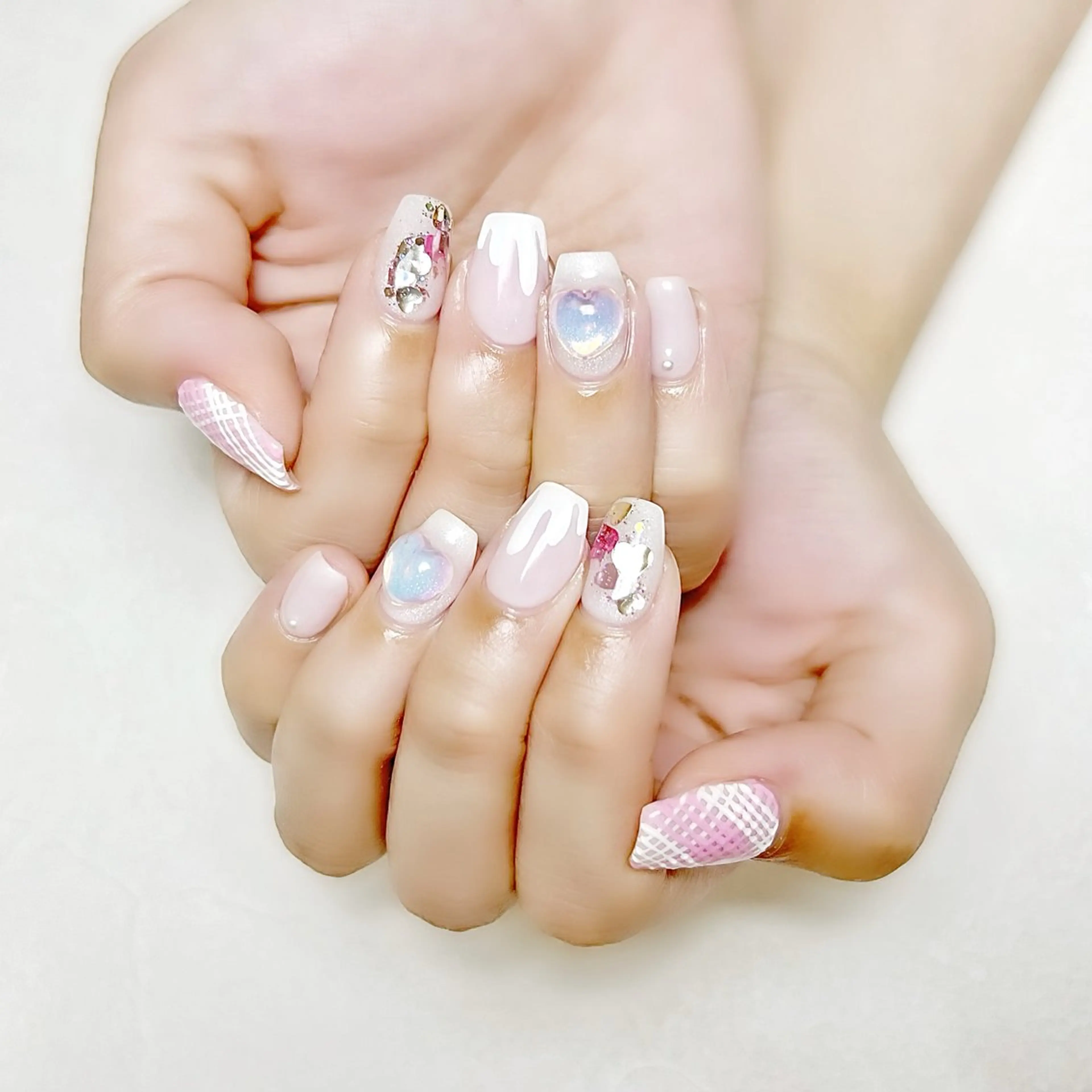 ネイル ガーリー ハート バレンタイン rouse nail RISATOのネイルデザイン