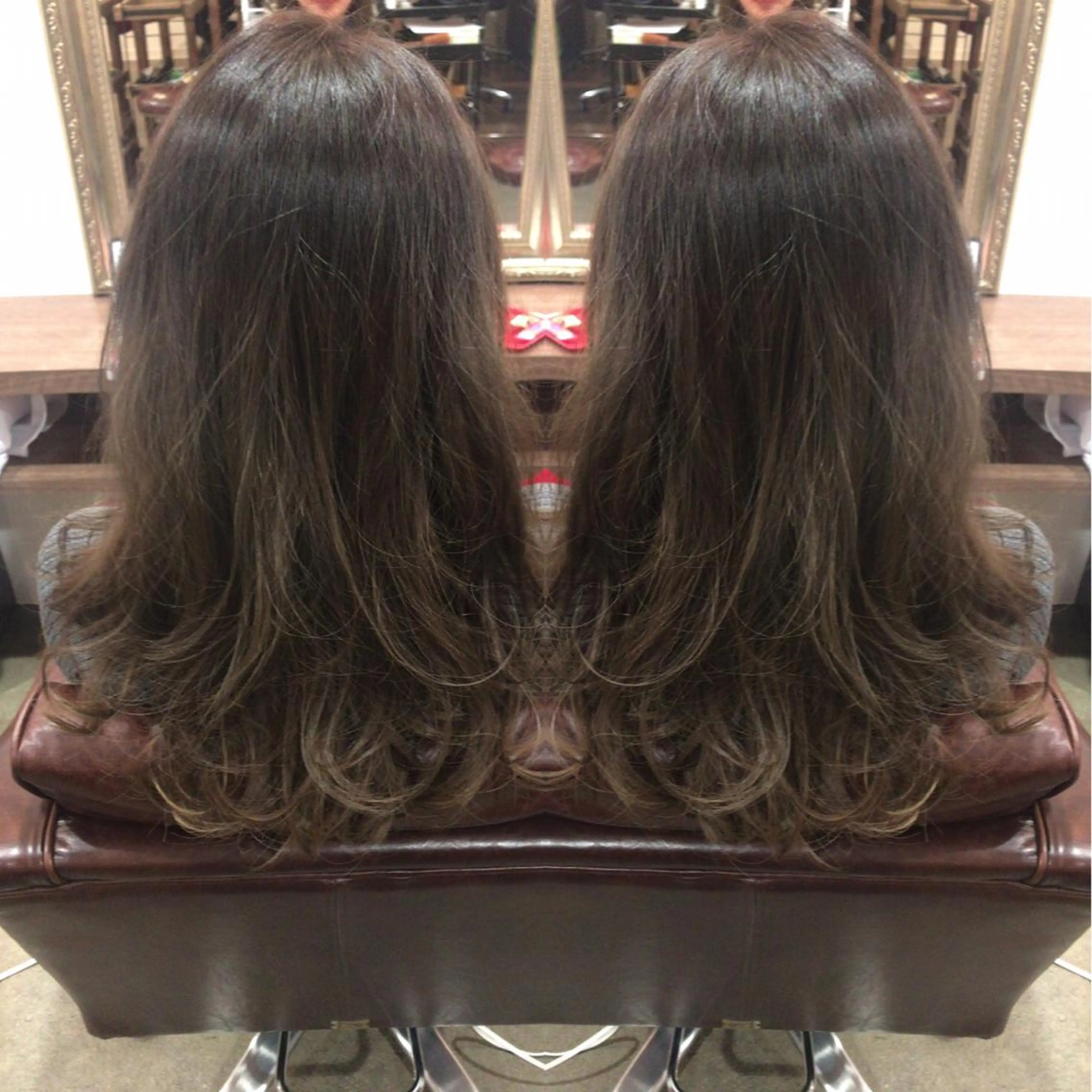 セミロング カラー レイヤーカット匠 イソザキノリユキのヘアスタイル