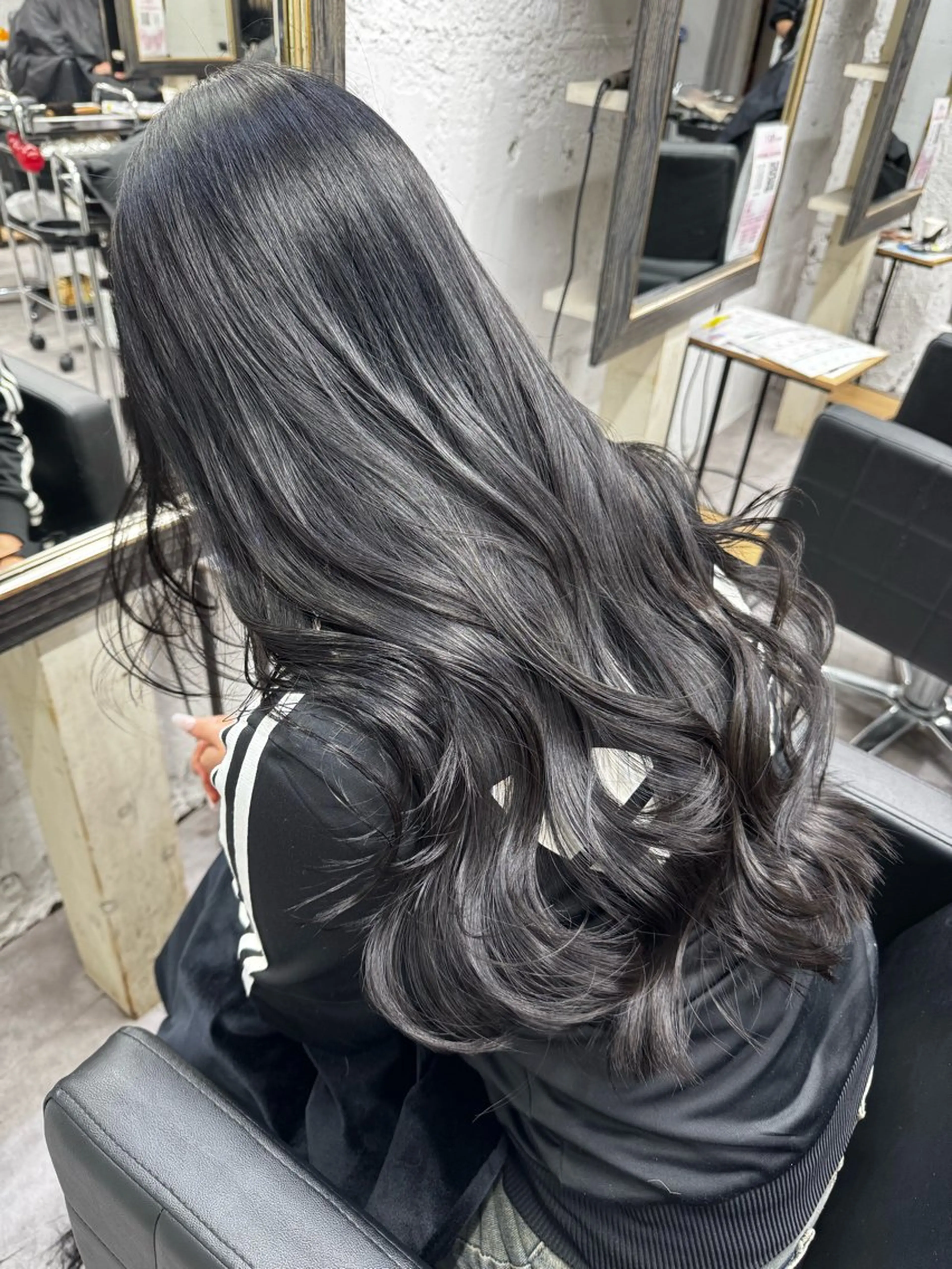 ロング カットカラー🩷 五島桜樫のヘアスタイル