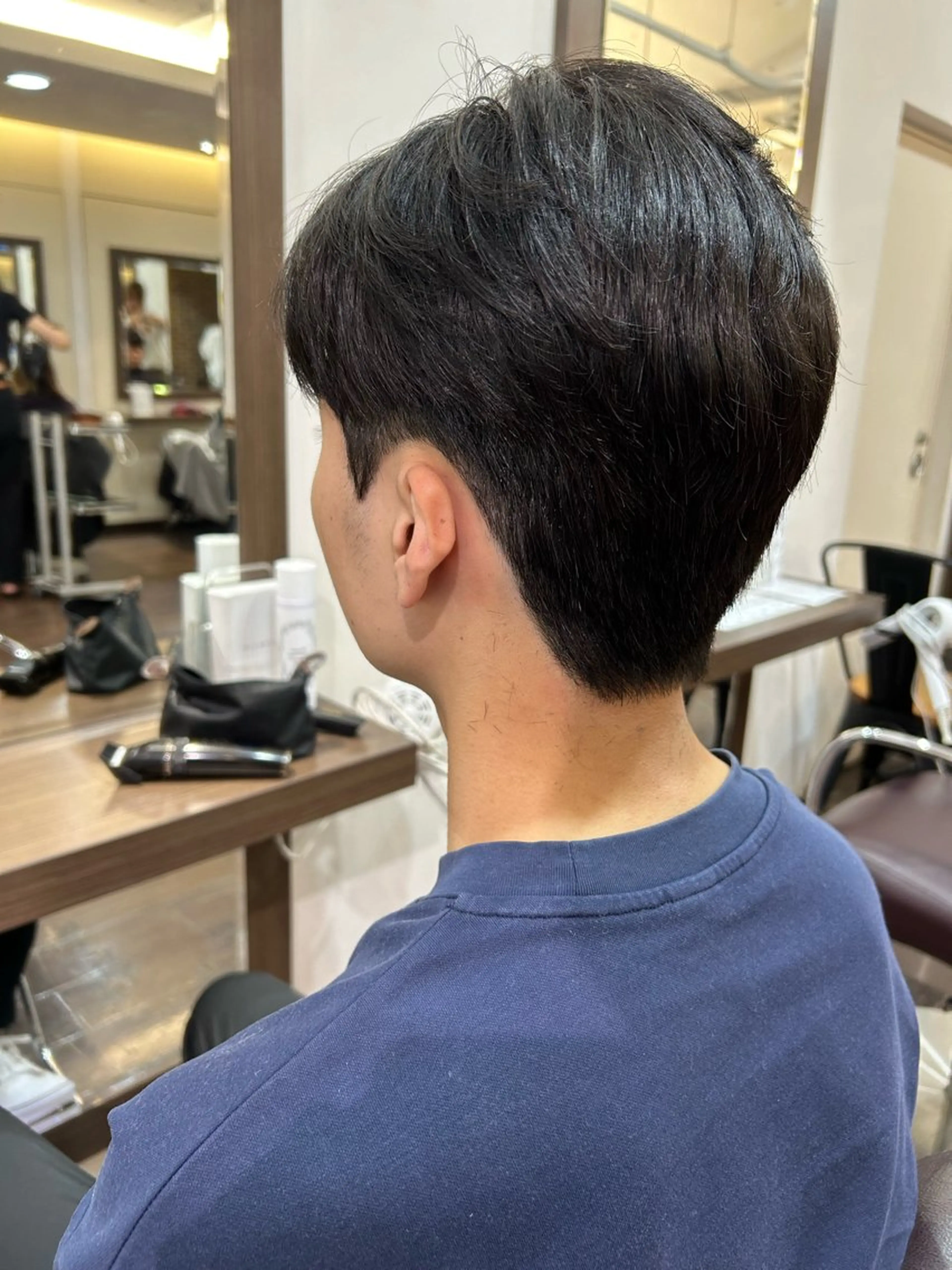 パーマ メンズ メンズブリーチ センターパート ダウンパーマ メンズ韓国風 メンズパーマ カット パーマ メンズ/艶髪/カラー サクラ🌸のヘアスタイル