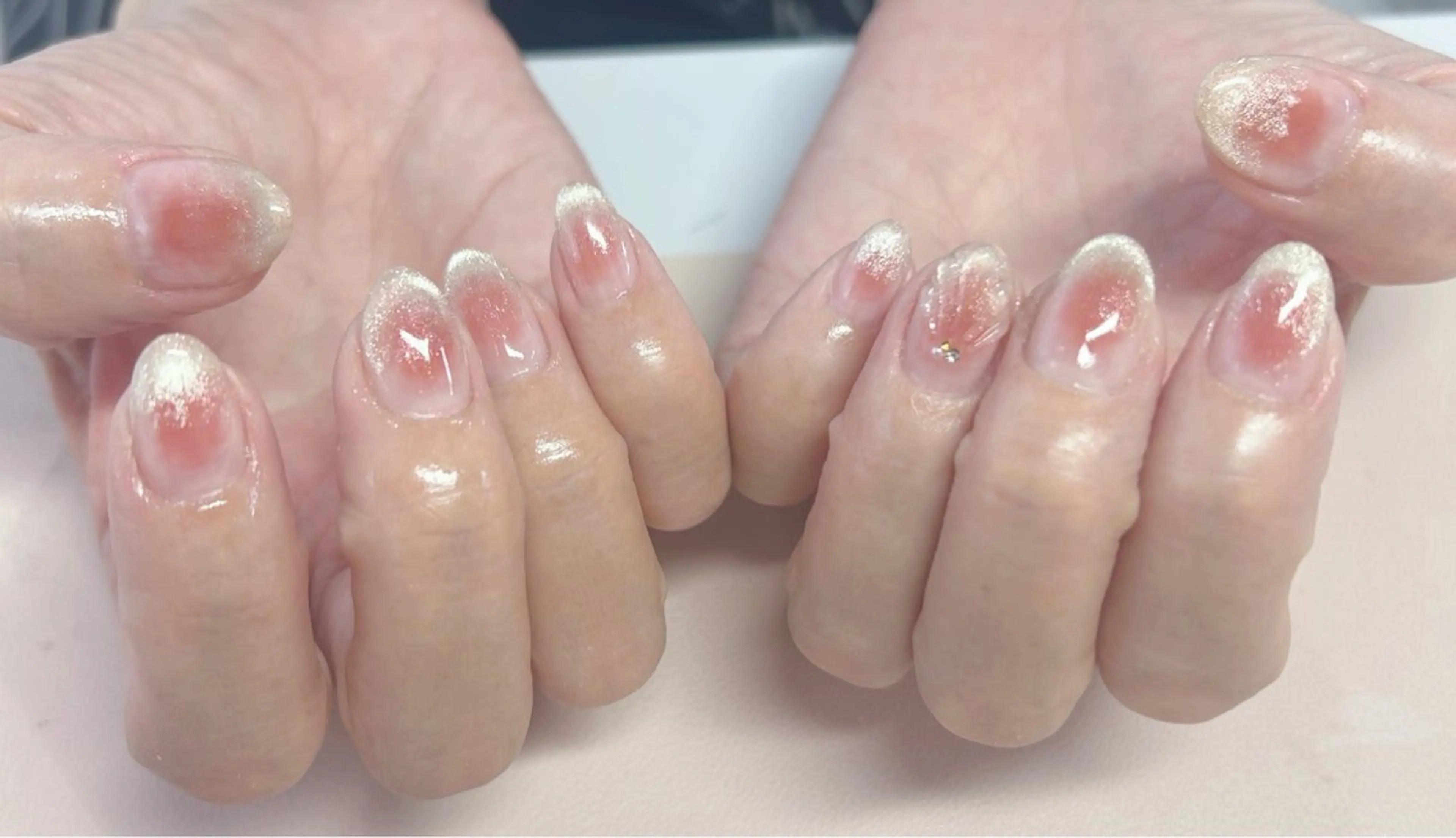 ネイル チークネイル ハンドネイル 室橋 舞のネイルデザイン