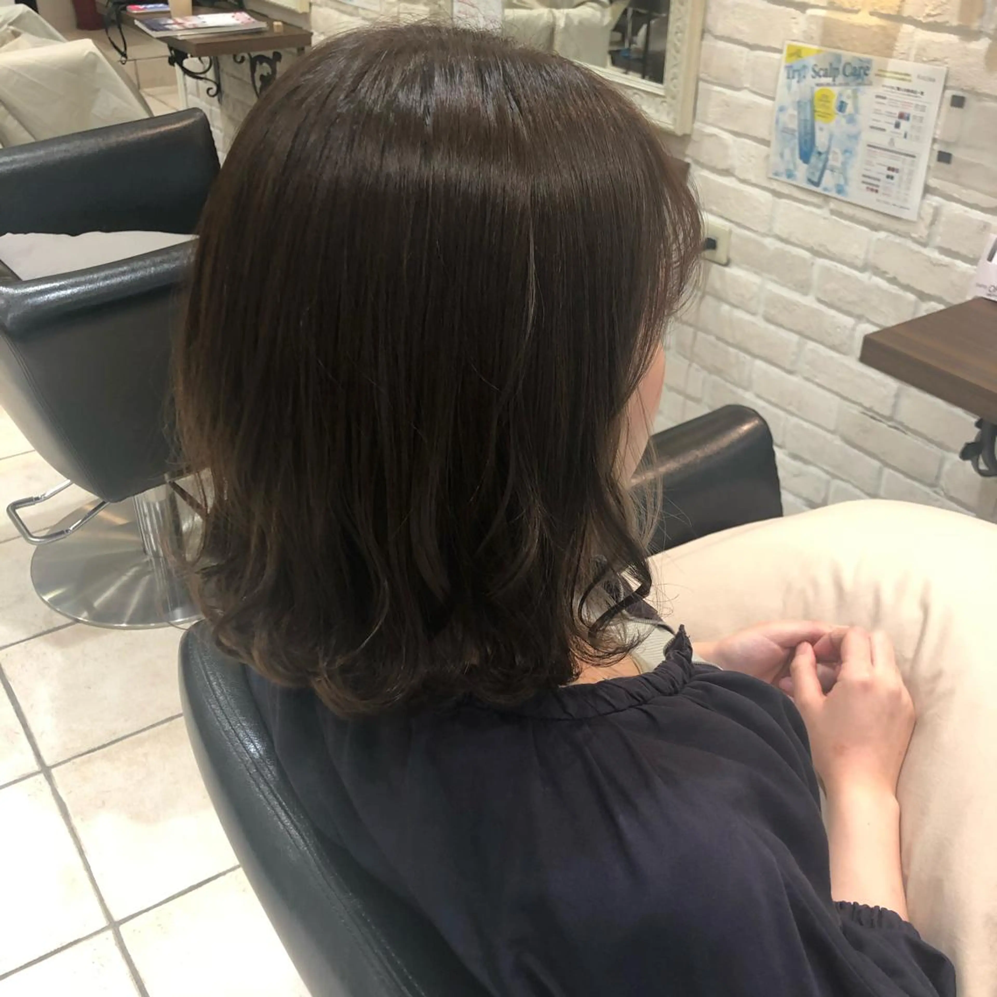 セミロング アッシュ トリートメント 韓国風ヘア♡ runaのヘアスタイル