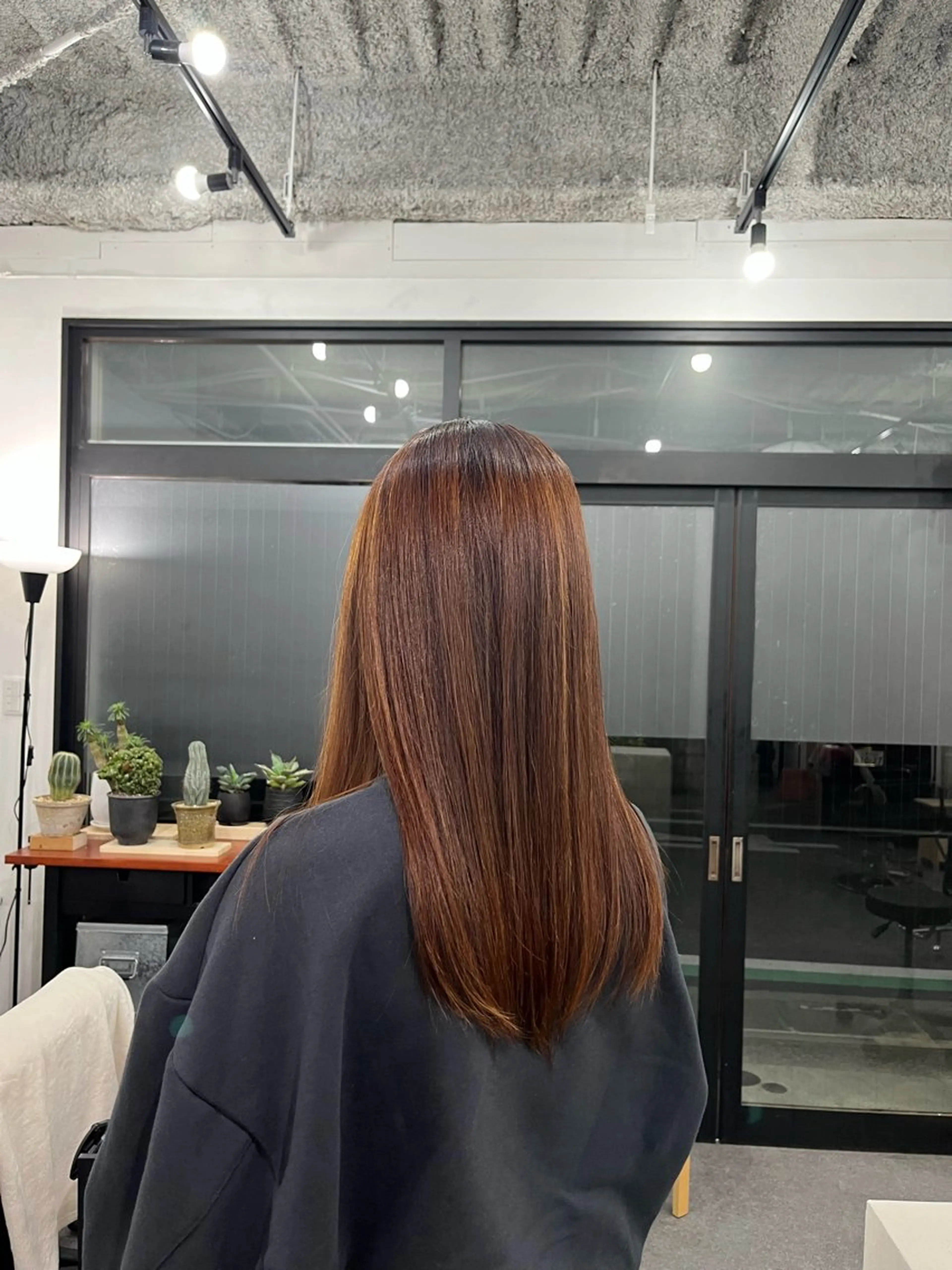 セミロング パーマ ヘアアレンジ ハイライト 縮毛矯正 縮毛矯正 Raugh by Apri Lush所属・中津川 愛恵のヘアスタイル