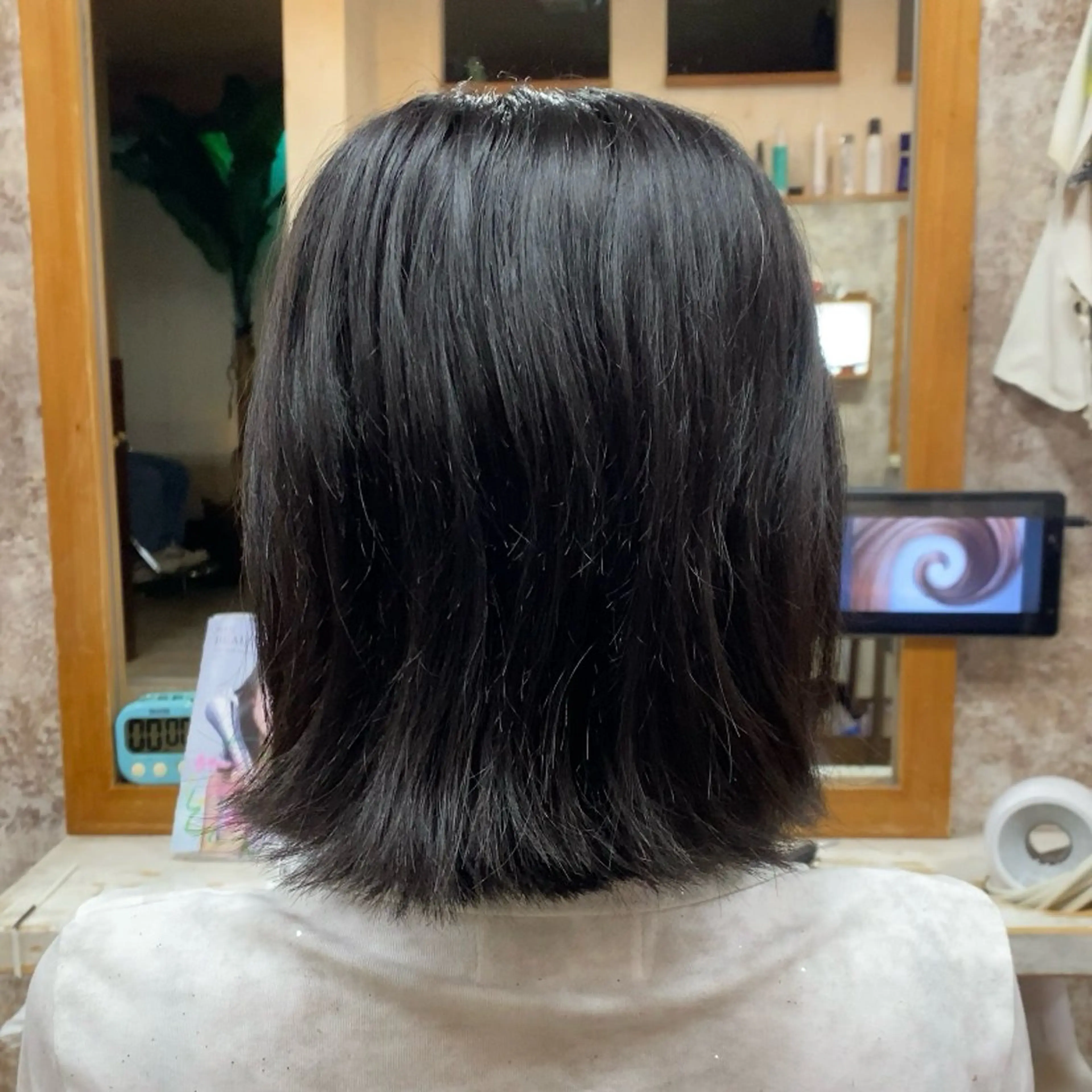 ミディアム YELLOW CORN 金沢文庫所属・【金沢文庫4分】髪質 改善/縮毛矯正アラタのヘアスタイル