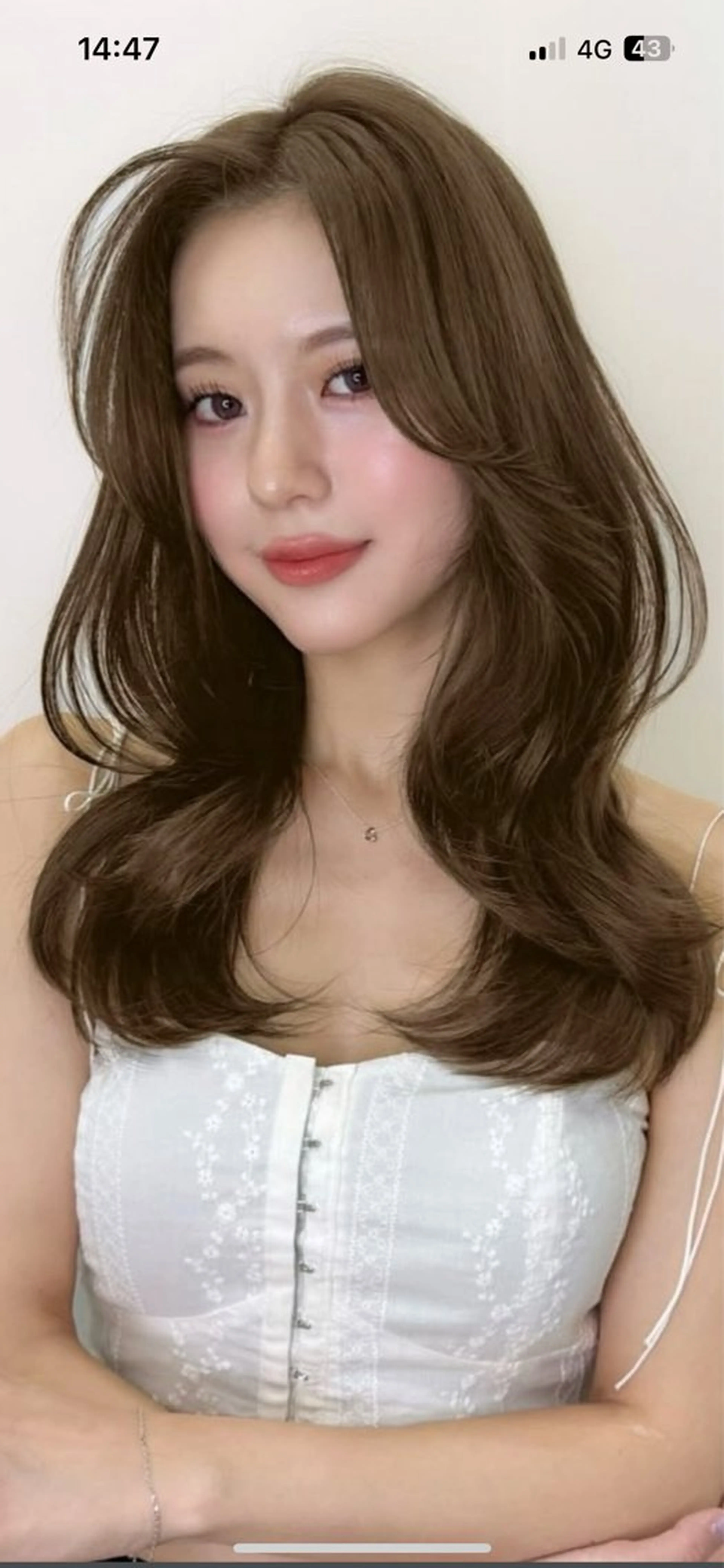 ロング 伊藤 愛美のヘアスタイル