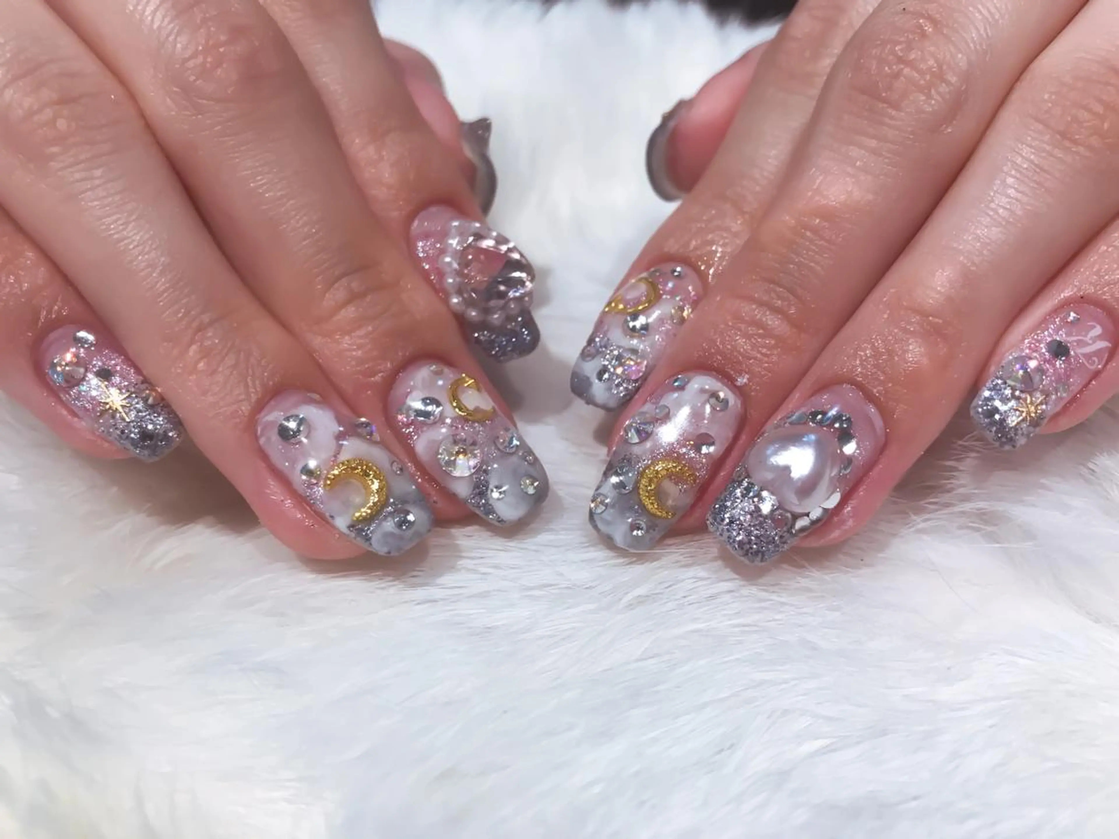 ネイル Re Pearl～コーディネートサロン～ 市駅前店所属・NARUMI HYODOのネイルデザイン