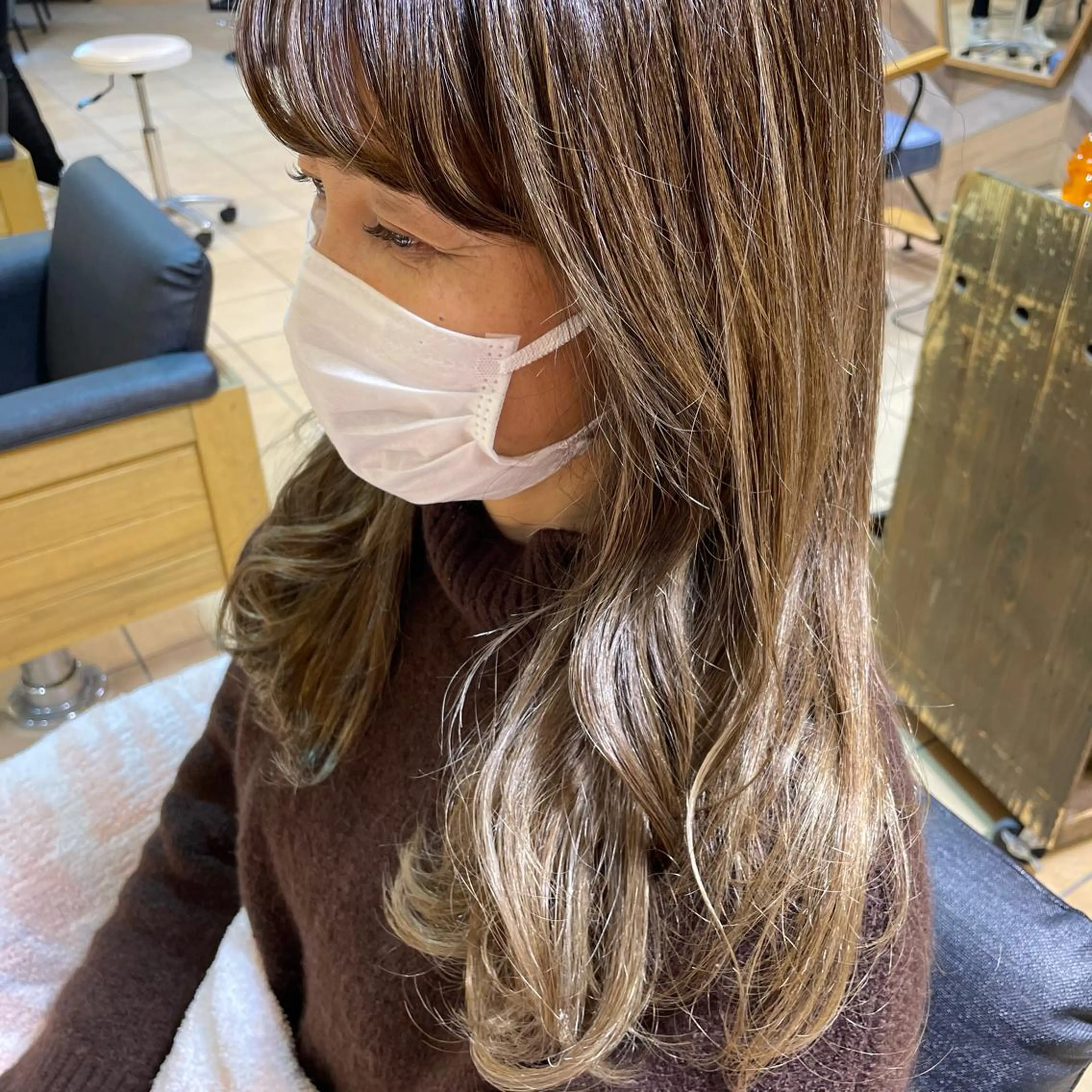 セミロング カラー ハイライトカラー ハイライト ヘアカラー トリートメント AMANE🌼 ハヤシサオリのヘアスタイル