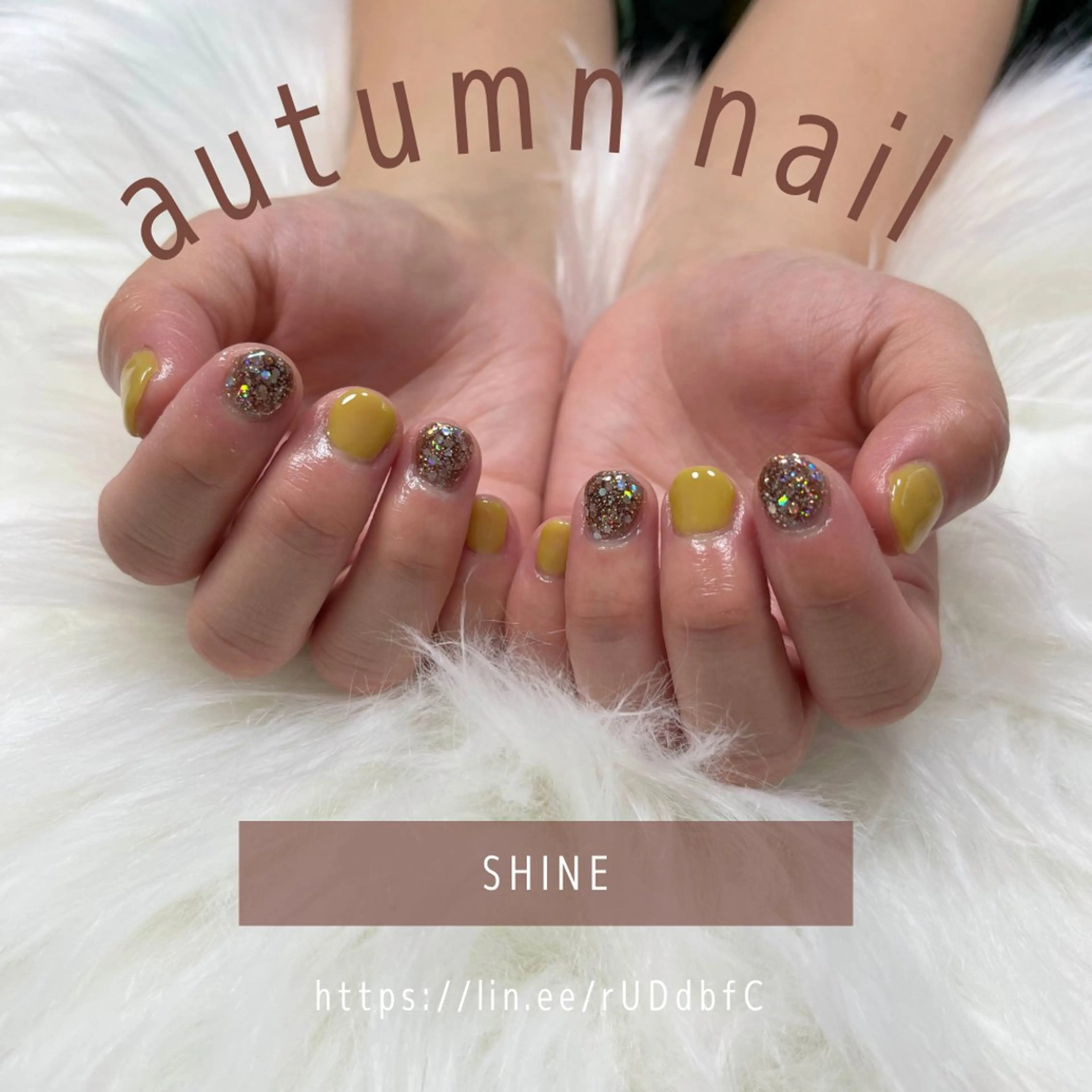 ネイル グリーン キラキラネイル SHINE nail salonのネイルデザイン