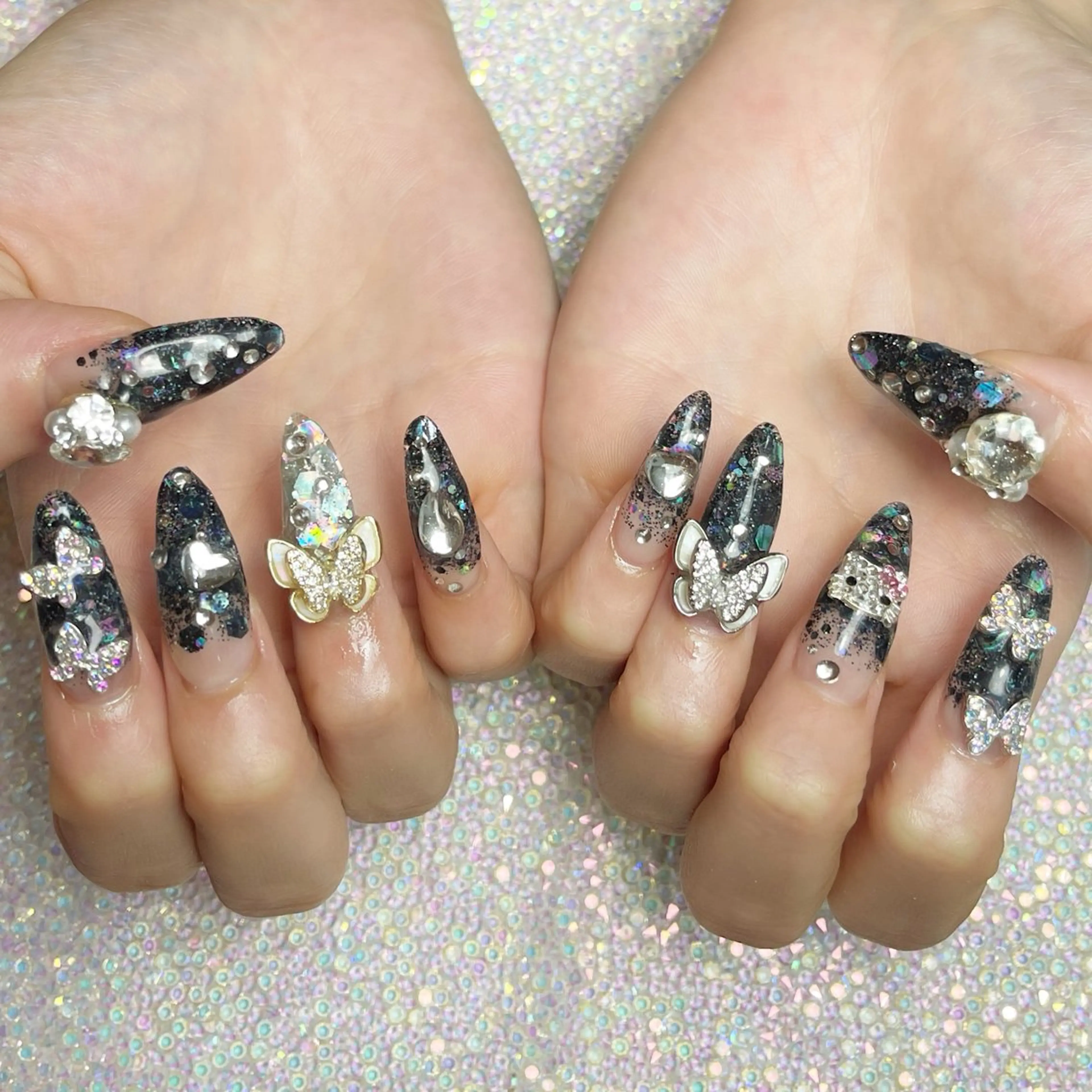 ネイル アートネイル フットネイル ジェルネイル キラキラネイル 韓国ネイル Y nail なんば堀江店のネイルデザイン