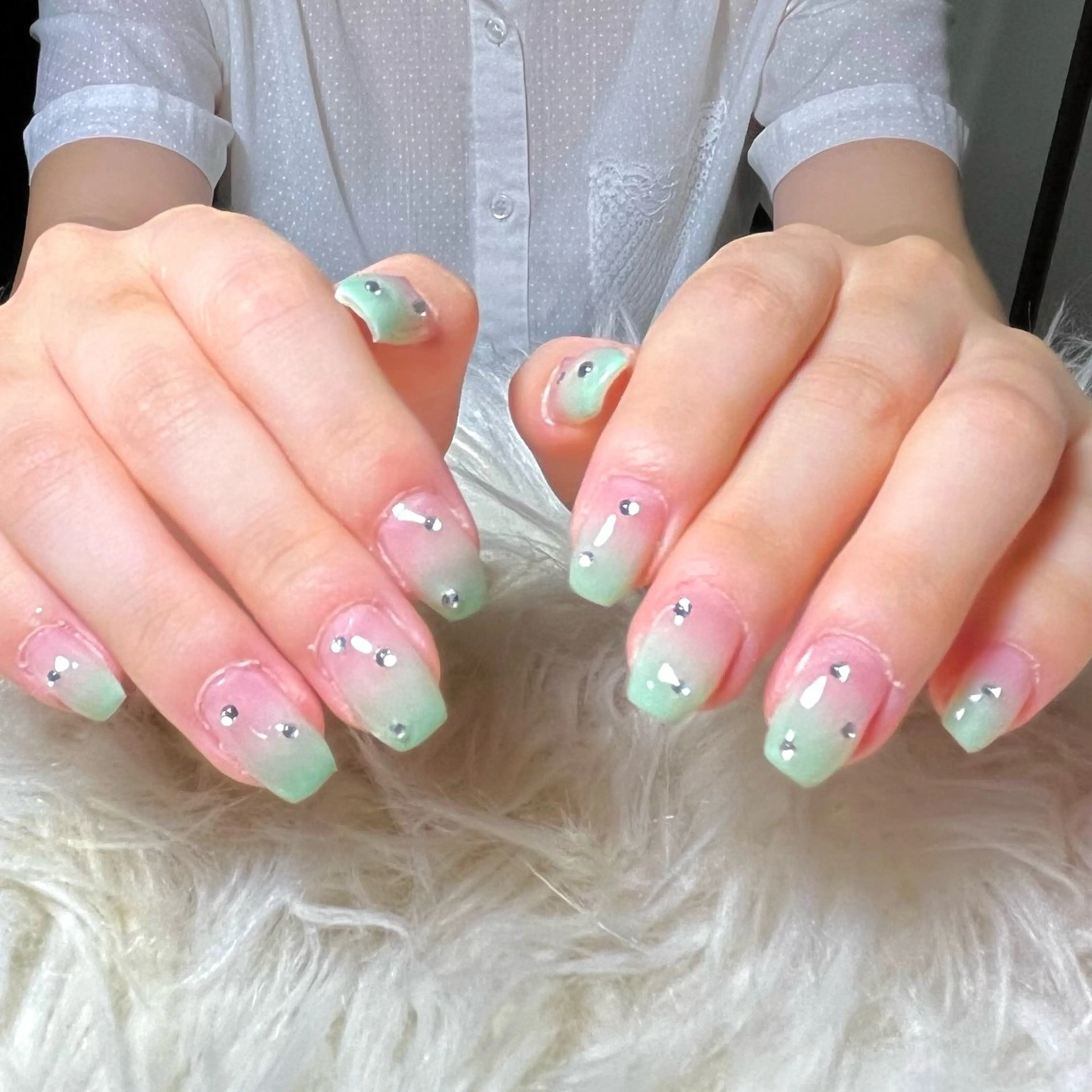 ネイル ハンドネイル ハンドケア hohomi .のネイルデザイン