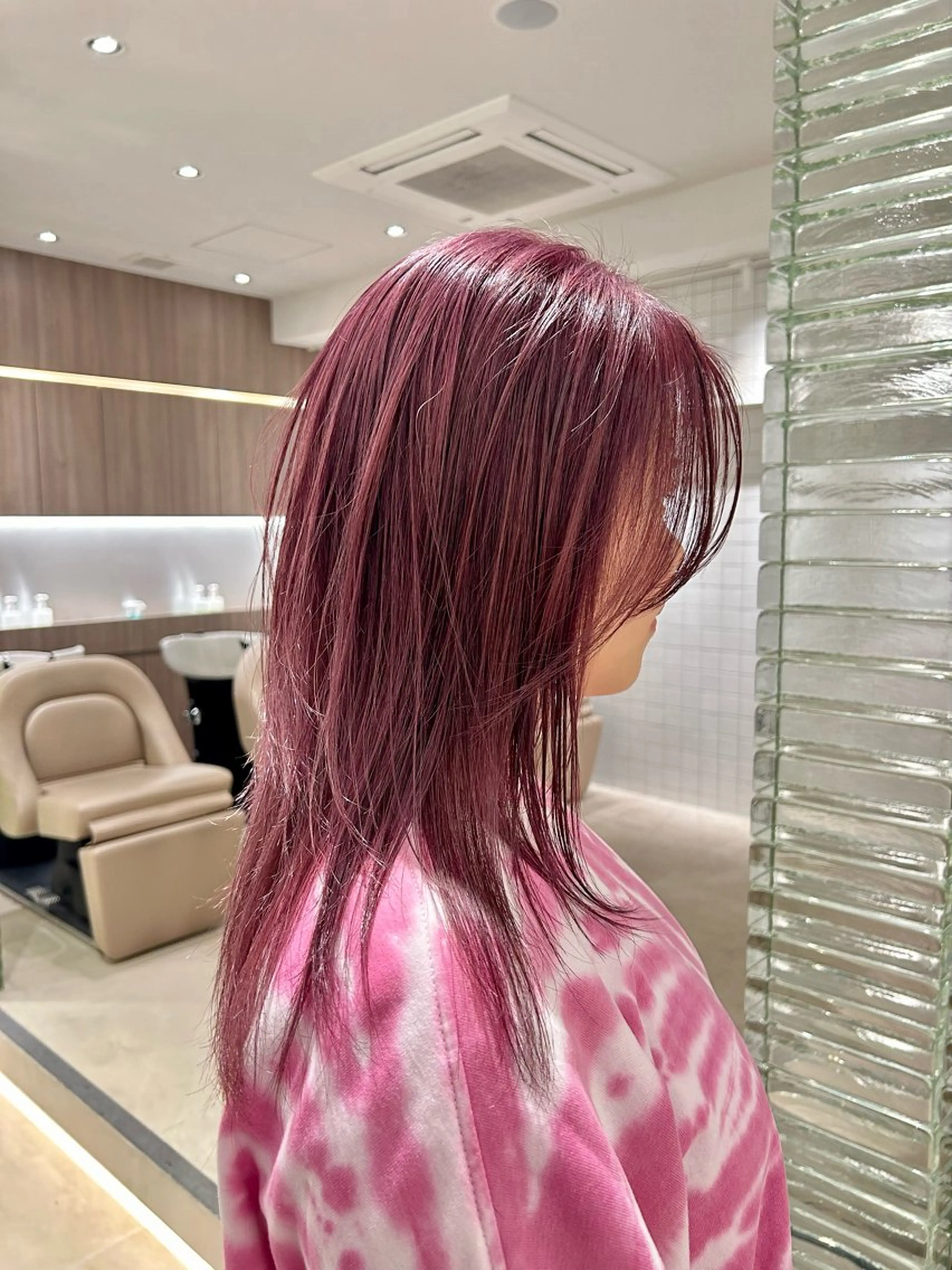 セミロング カラー ヘアアレンジ Salowin原宿ash所属・‎透明感×艶髪 ‎🫒maki🎀のヘアスタイル