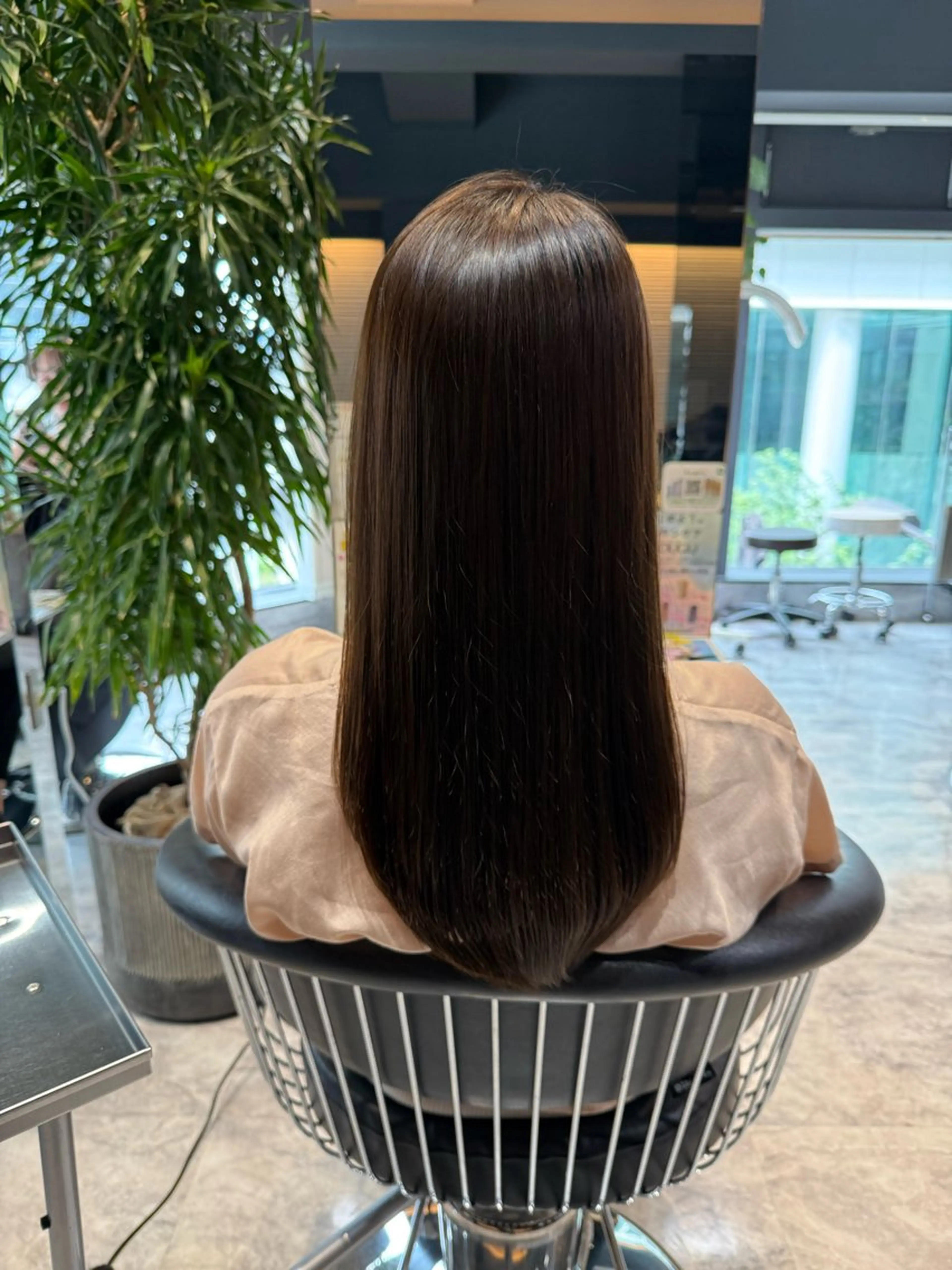 ロング 酸性ストレート ヘアカラー 縮毛矯正 トリートメント 美髪矯正/酸性ストレ ート/艶カラー/堅田のヘアスタイル