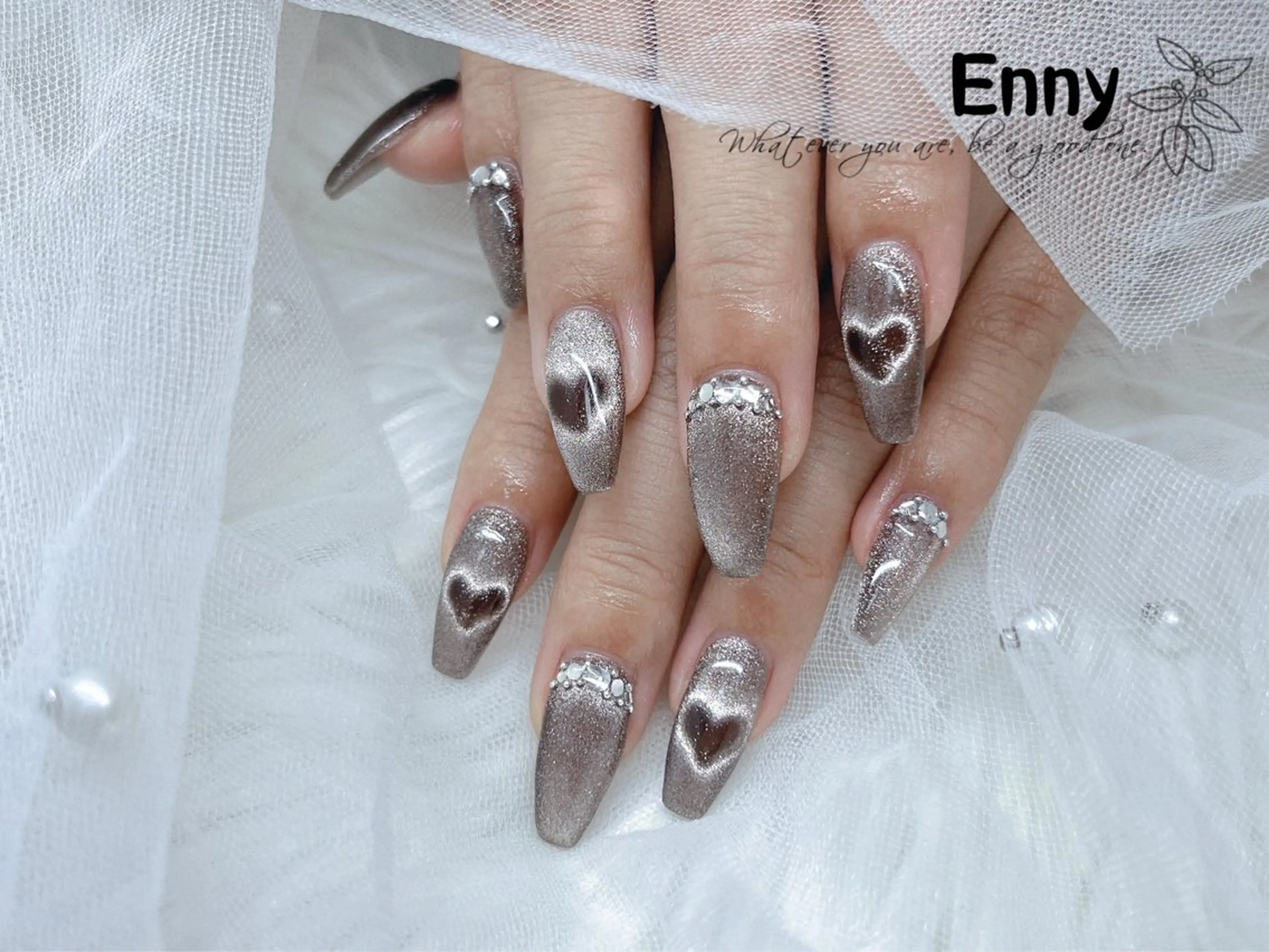 ネイル チークネイル 長さ出し フットネイル フレンチネイル ジェルネイル Lily Ennyのネイルデザイン