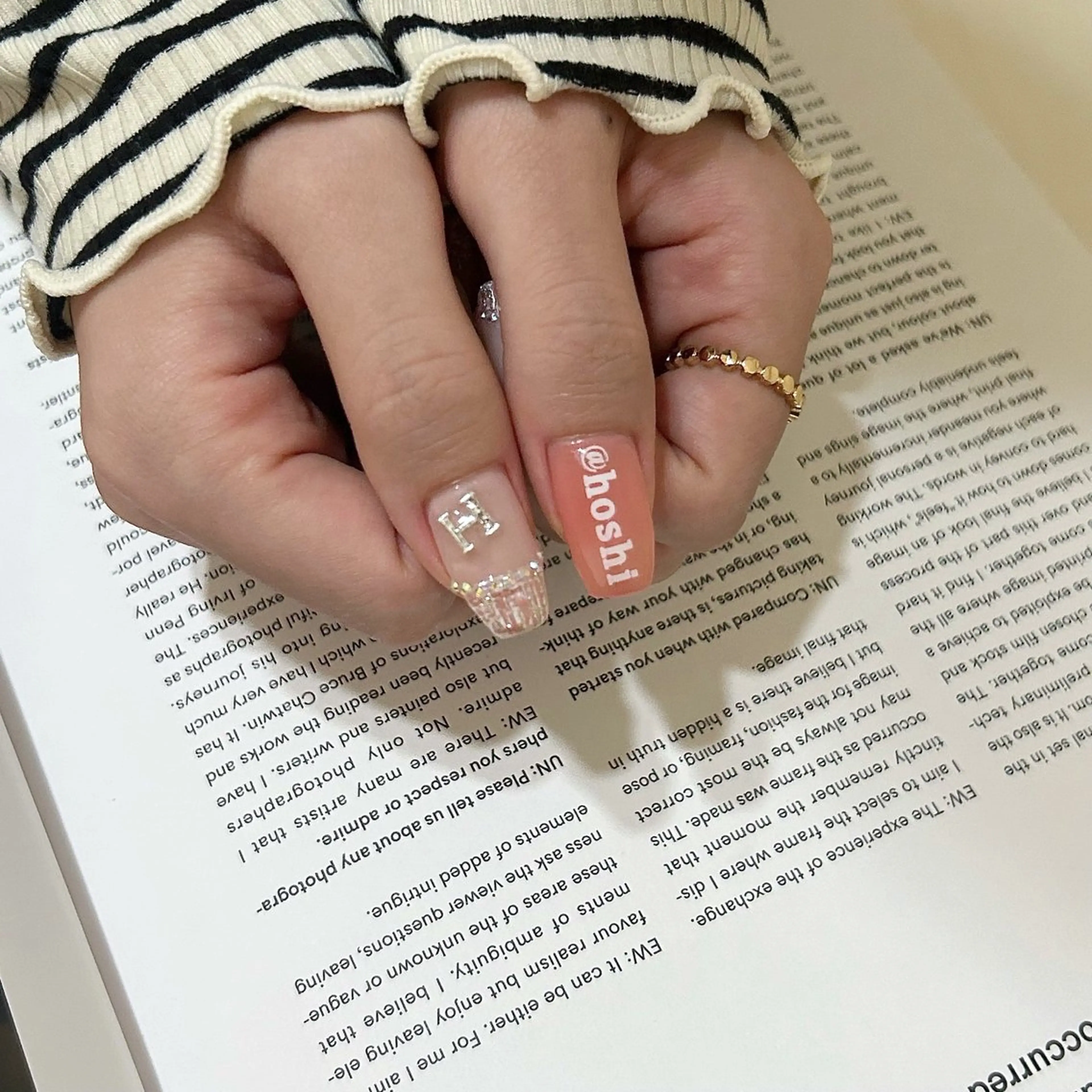 ネイル ブルー フットネイル ジェルネイル キラキラネイル 韓国ネイル ハンドネイル RooM -produce by maynail-所属・RooM -mizuki-のネイルデザイン