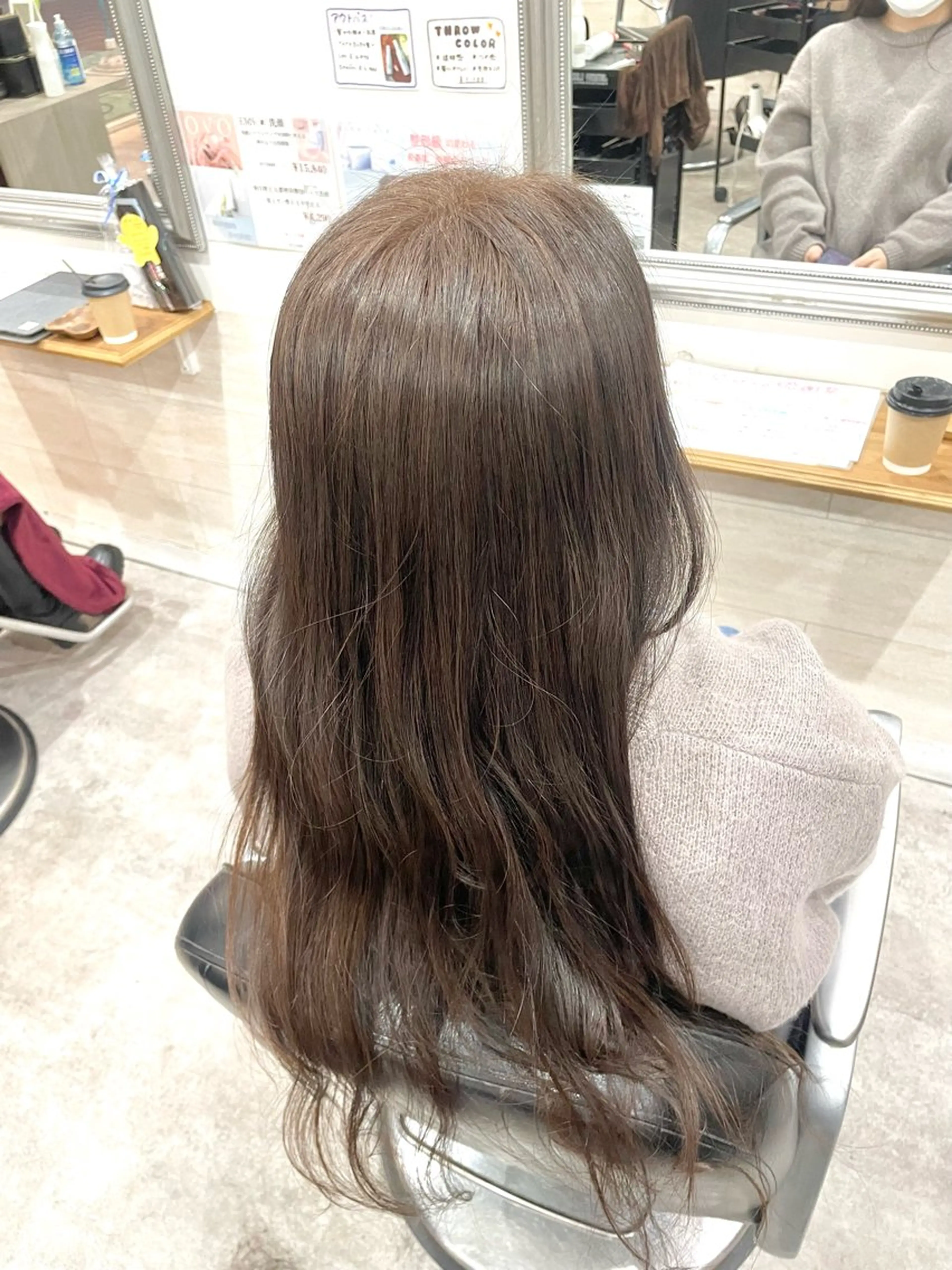 ロング カラー ヘアカラー 堀川 希歩のヘアスタイル