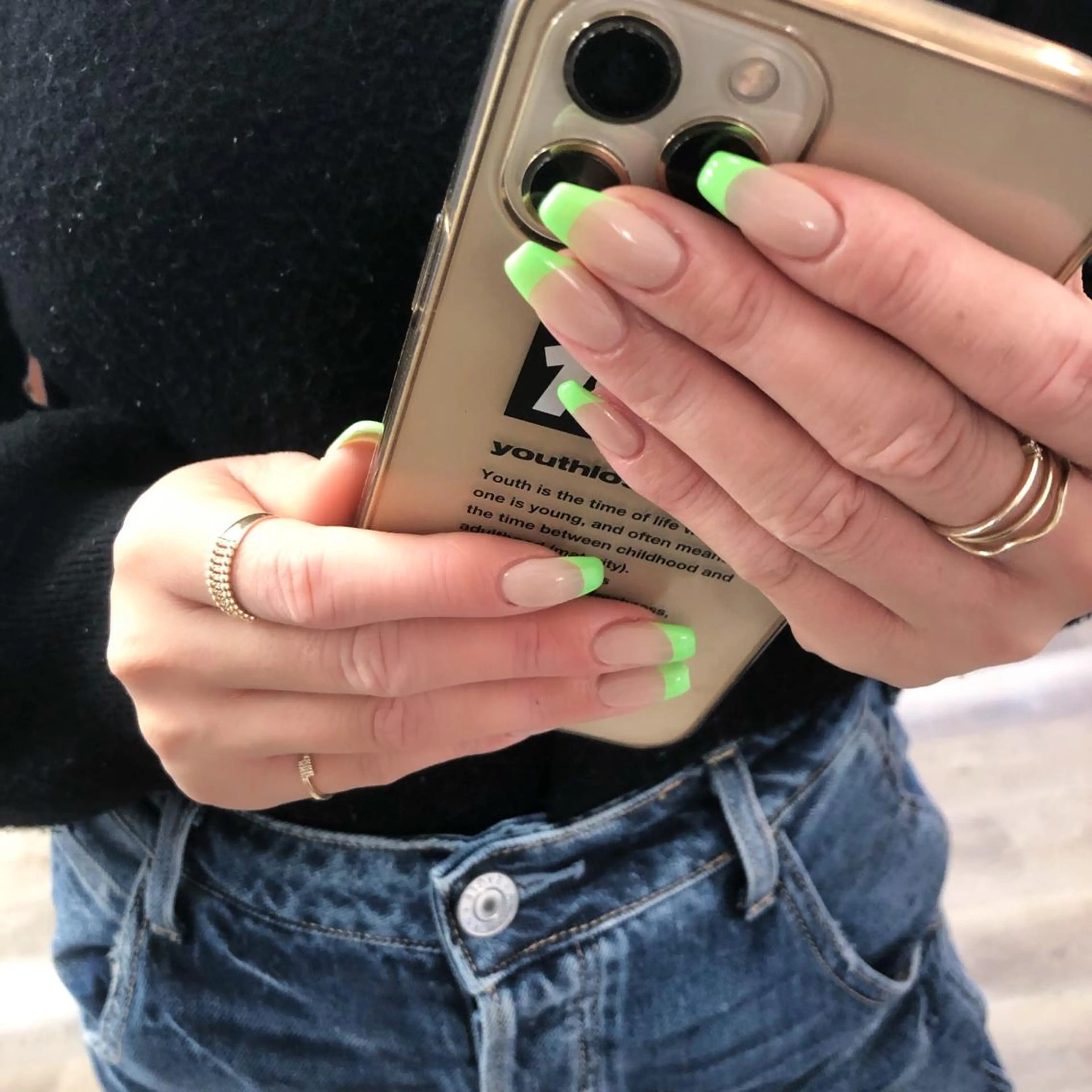 ネイル フレンチネイル 1 9 9 7所属・nail 1997のネイルデザイン