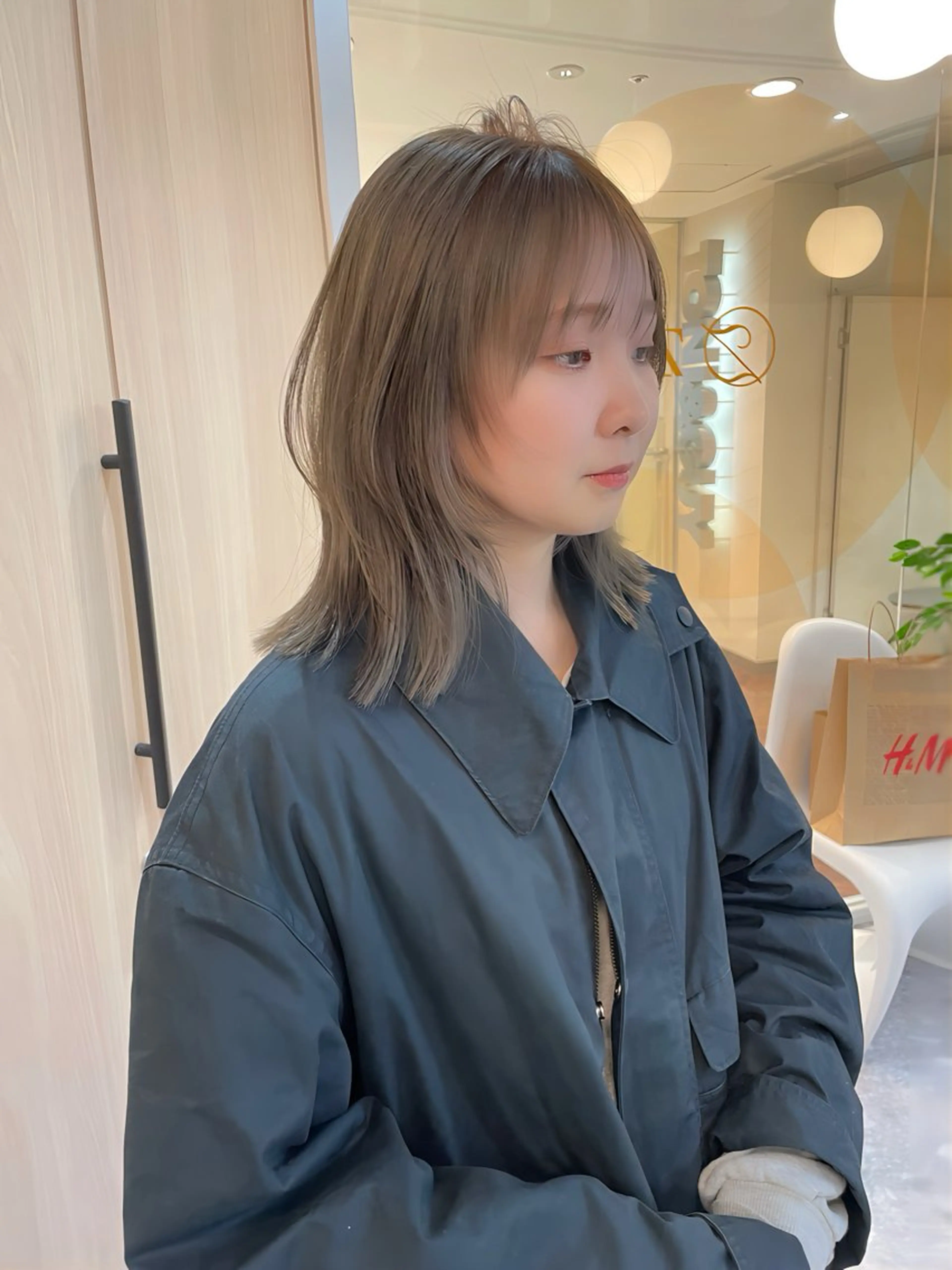 セミロング カラー レイヤーカット カット ヘアカラー トリートメント ボブ/透明感カラー/ 赤み消し/髪質改善のヘアスタイル