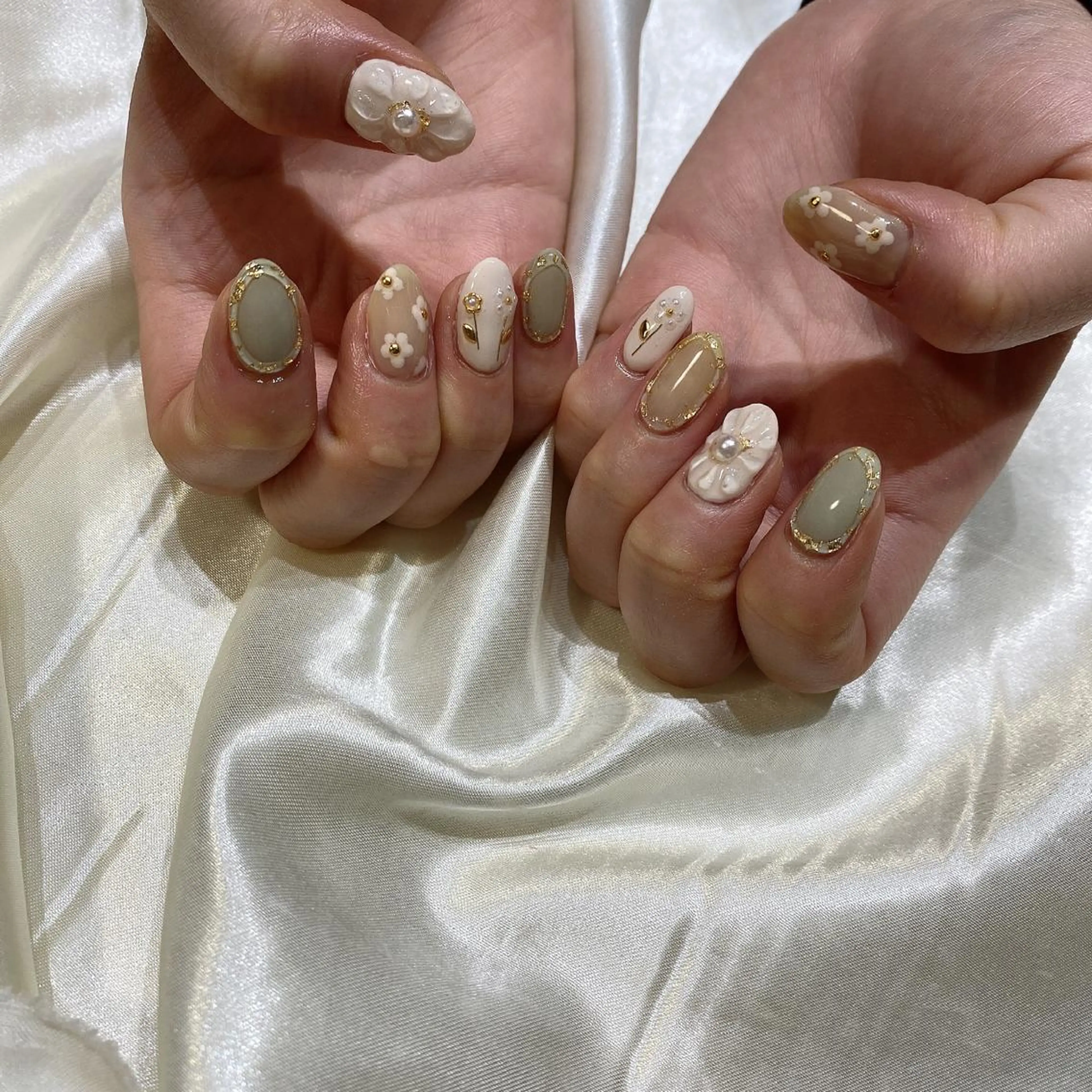 ネイル ハンドネイル 西岡 杏のネイルデザイン