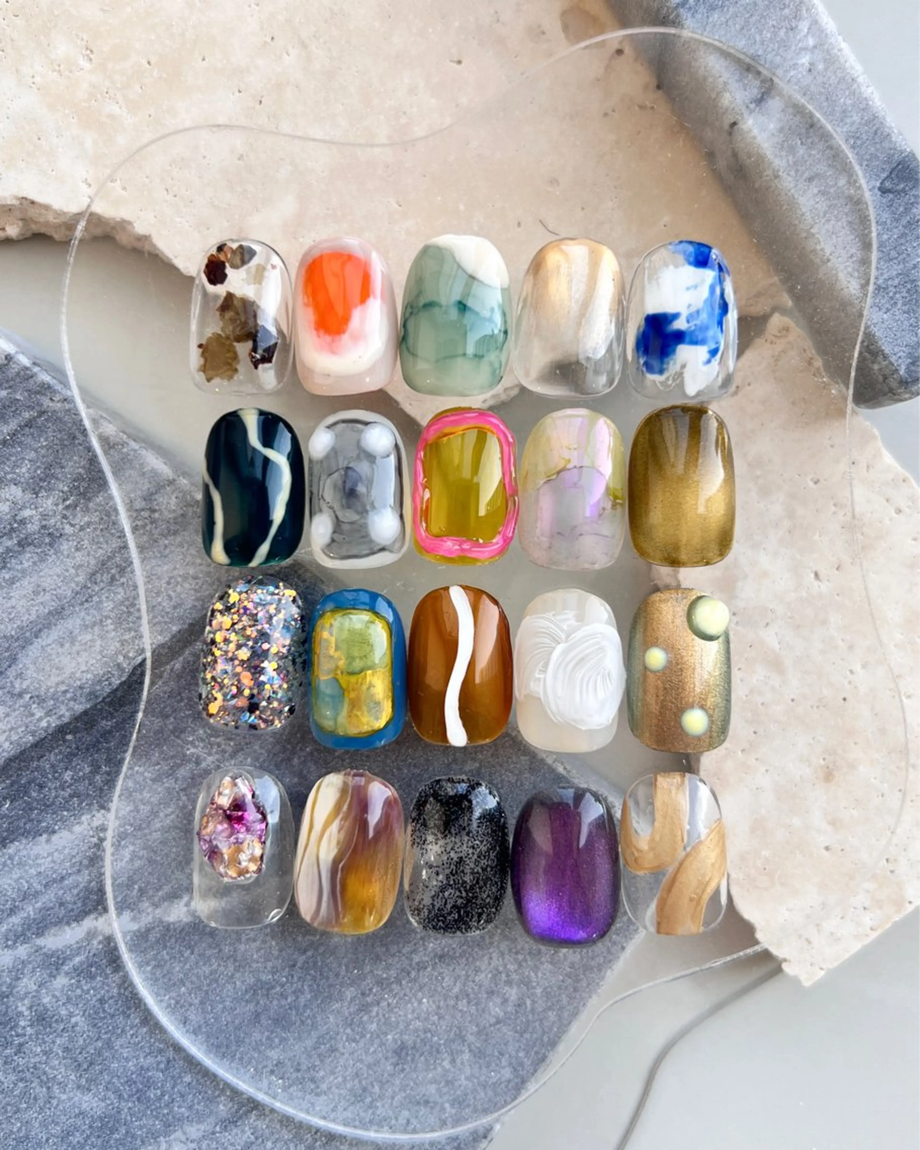 ネイル 深田 美雪のネイルデザイン