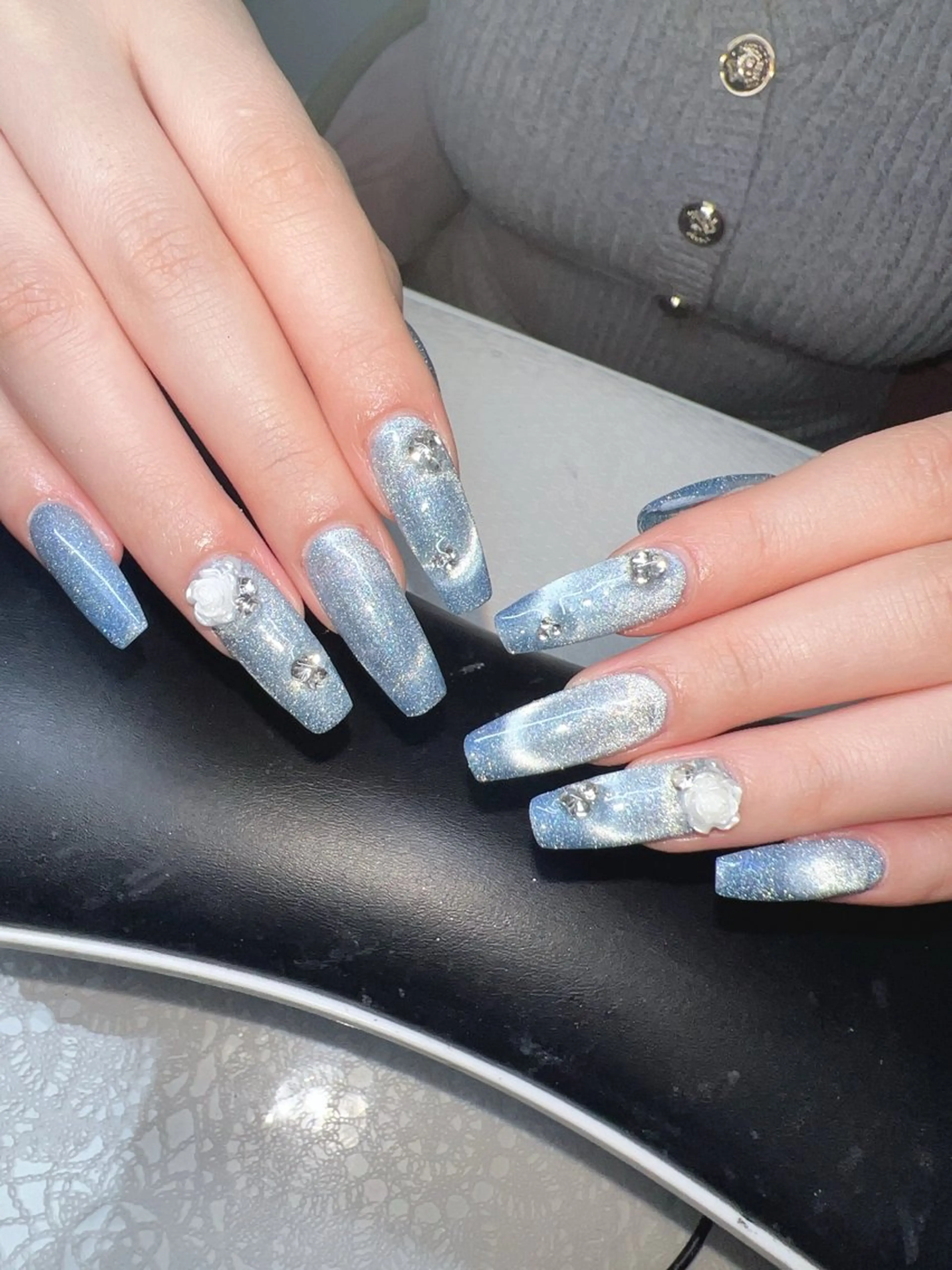 ネイル オーロラネイル チークネイル 長さ出し フットネイル フレンチネイル ハンドネイル Lee Nailsのネイルデザイン