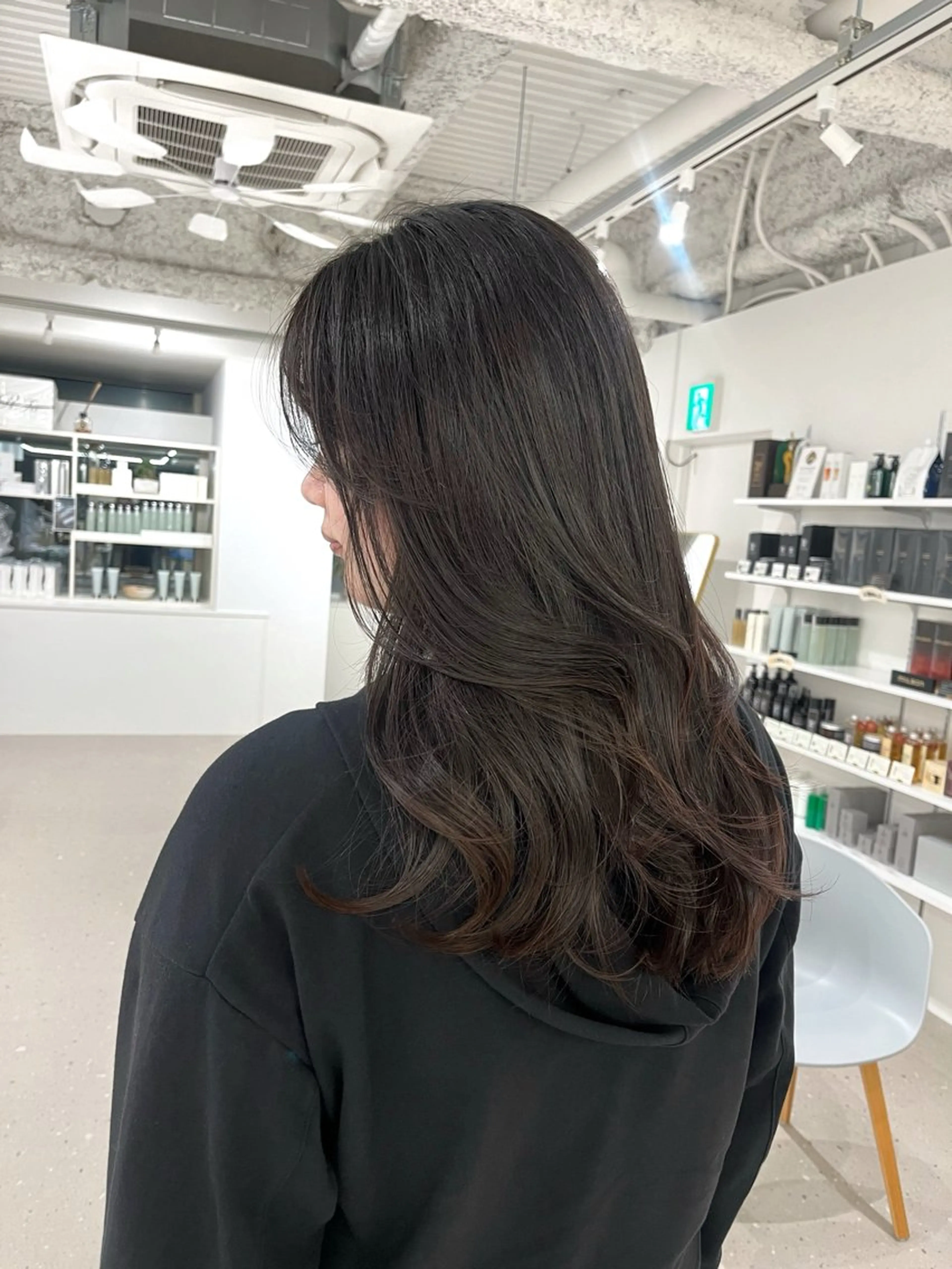 ロング レイヤーカット ローレイヤー カット 池田 未瑠のヘアスタイル