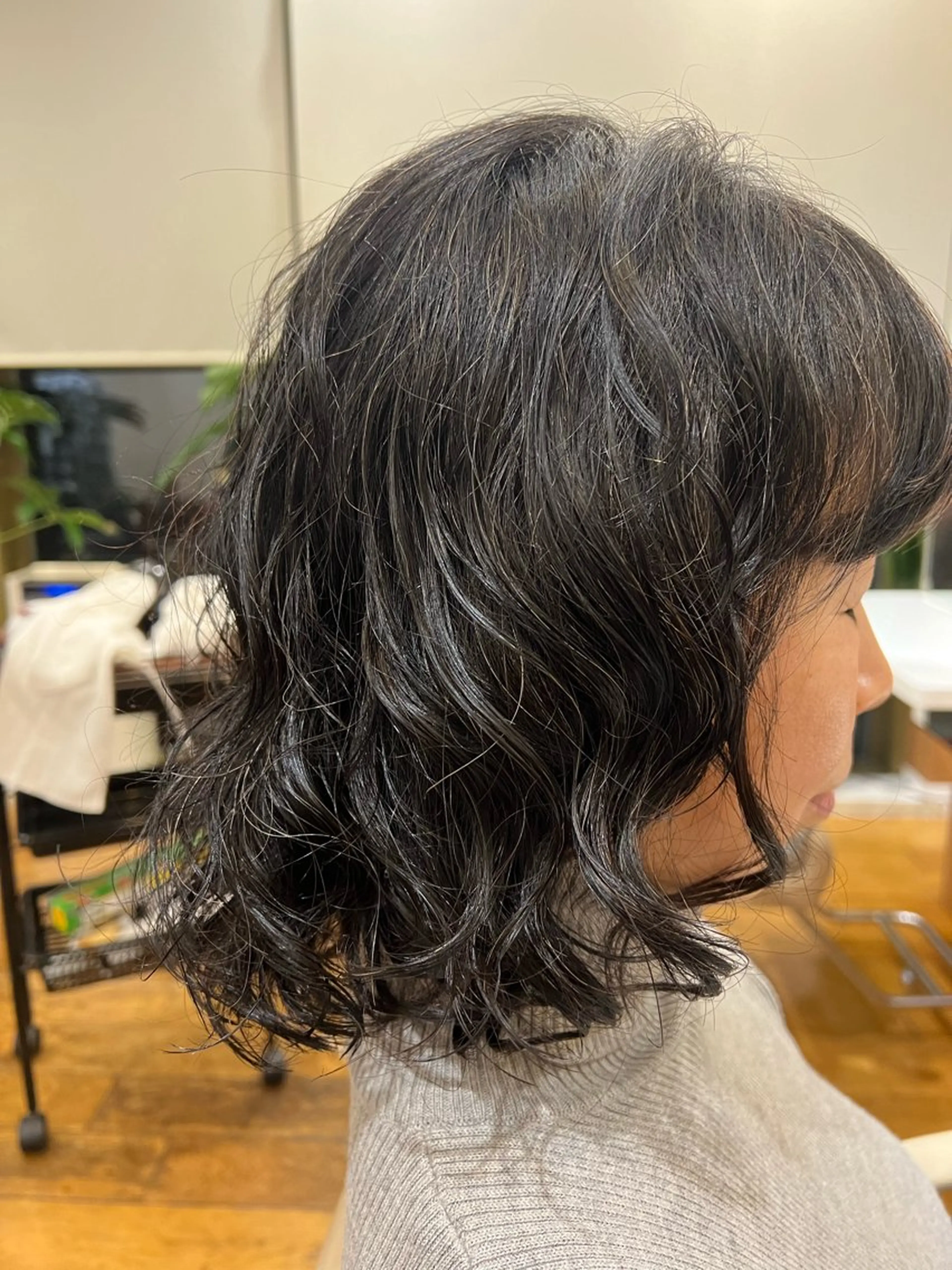 ミディアム 村中 逸紀のヘアスタイル