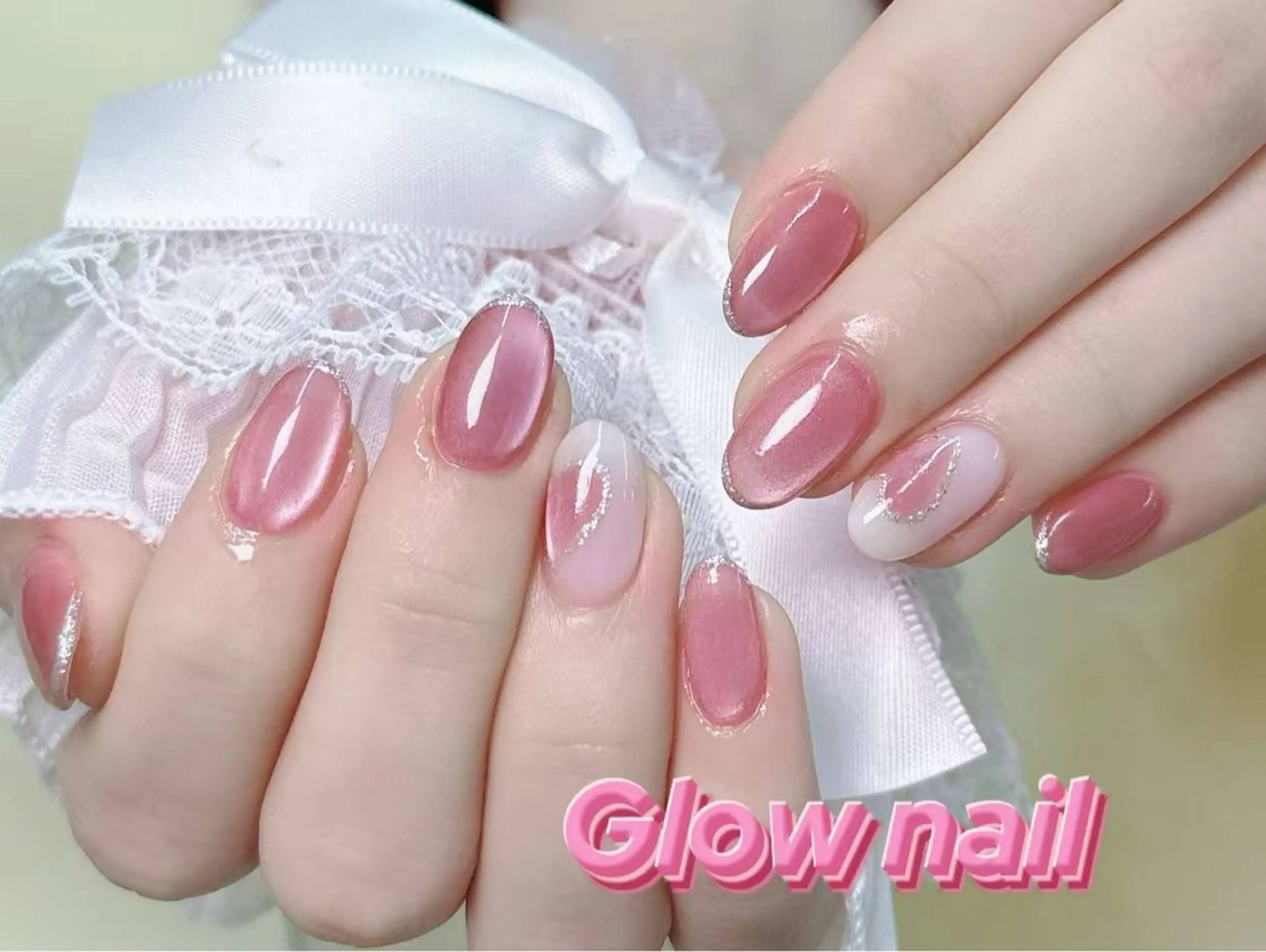 ネイル ハンドネイル グロー ネイルのネイルデザイン