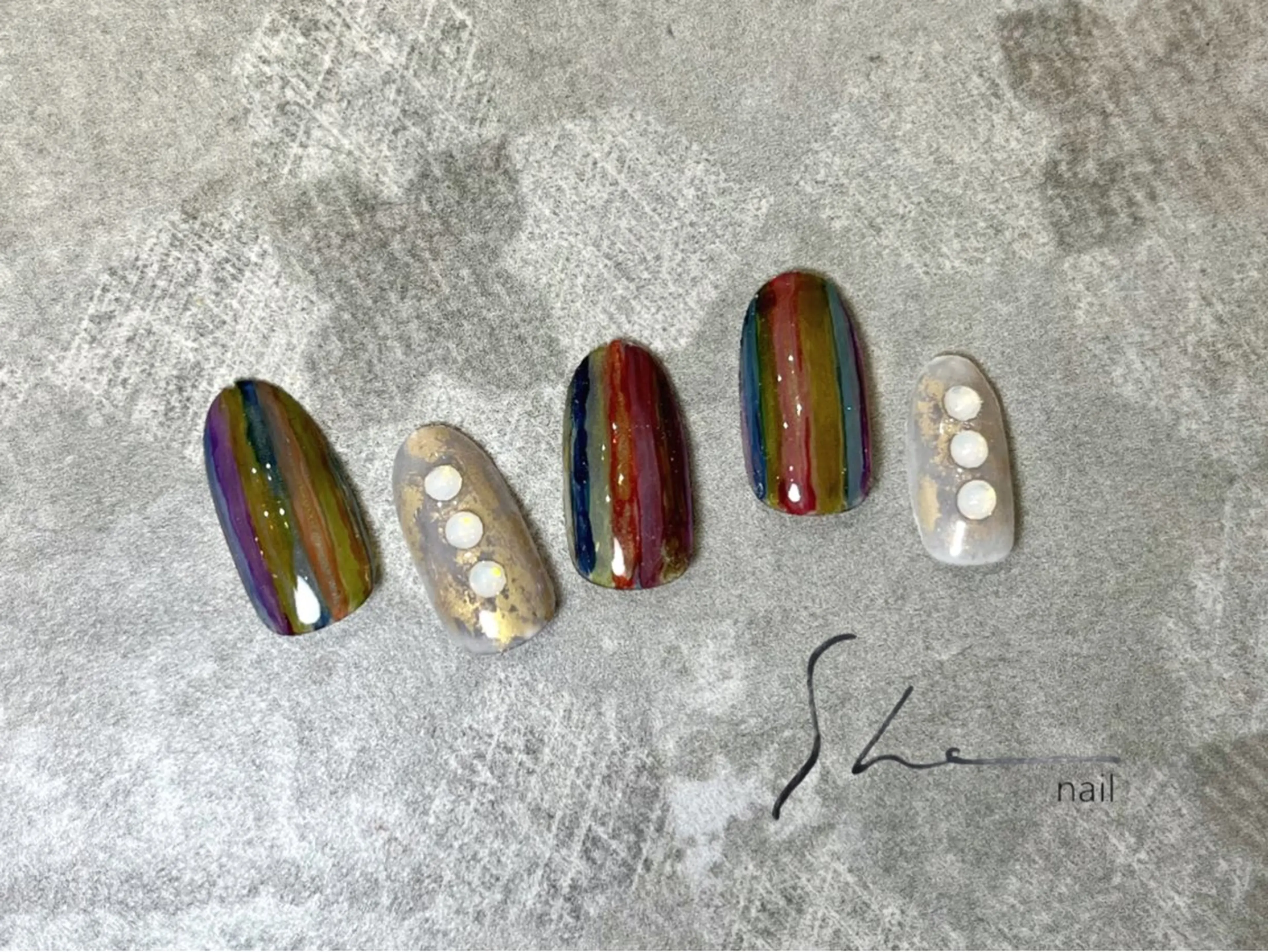 ネイル ハンドネイル SHE所属・SHE adusaのネイルデザイン