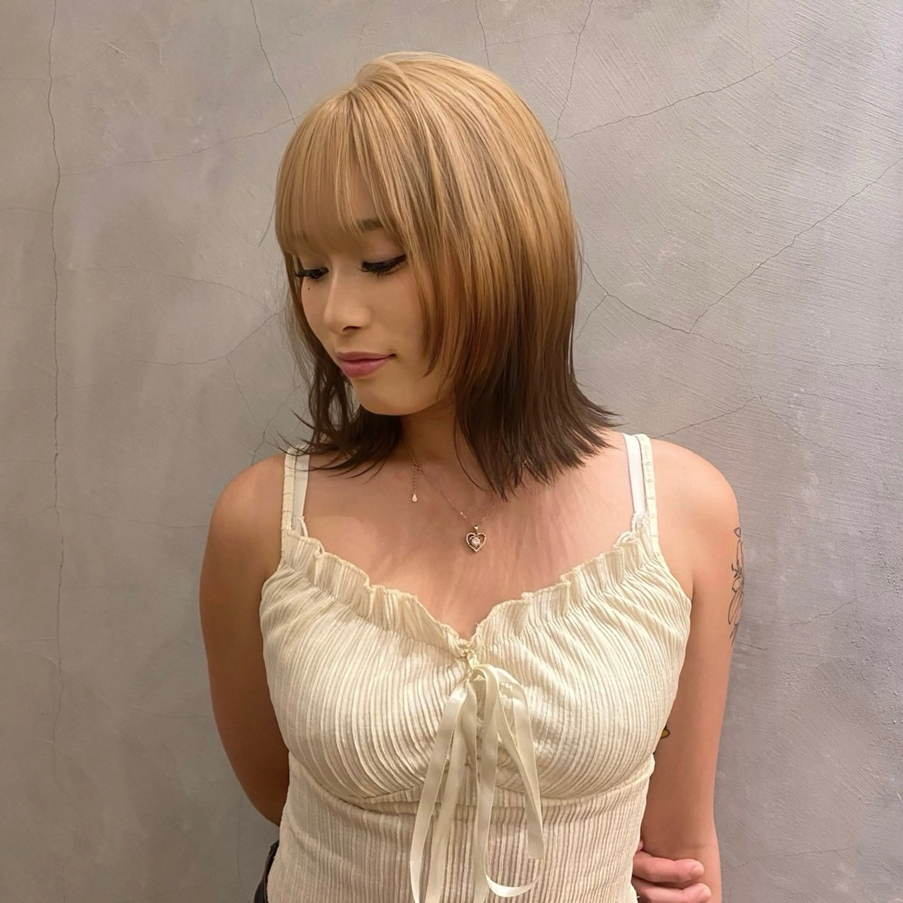 ショート ヘアカラー シールエクステ 🐁ONOの眉毛・アイブロウイメージ