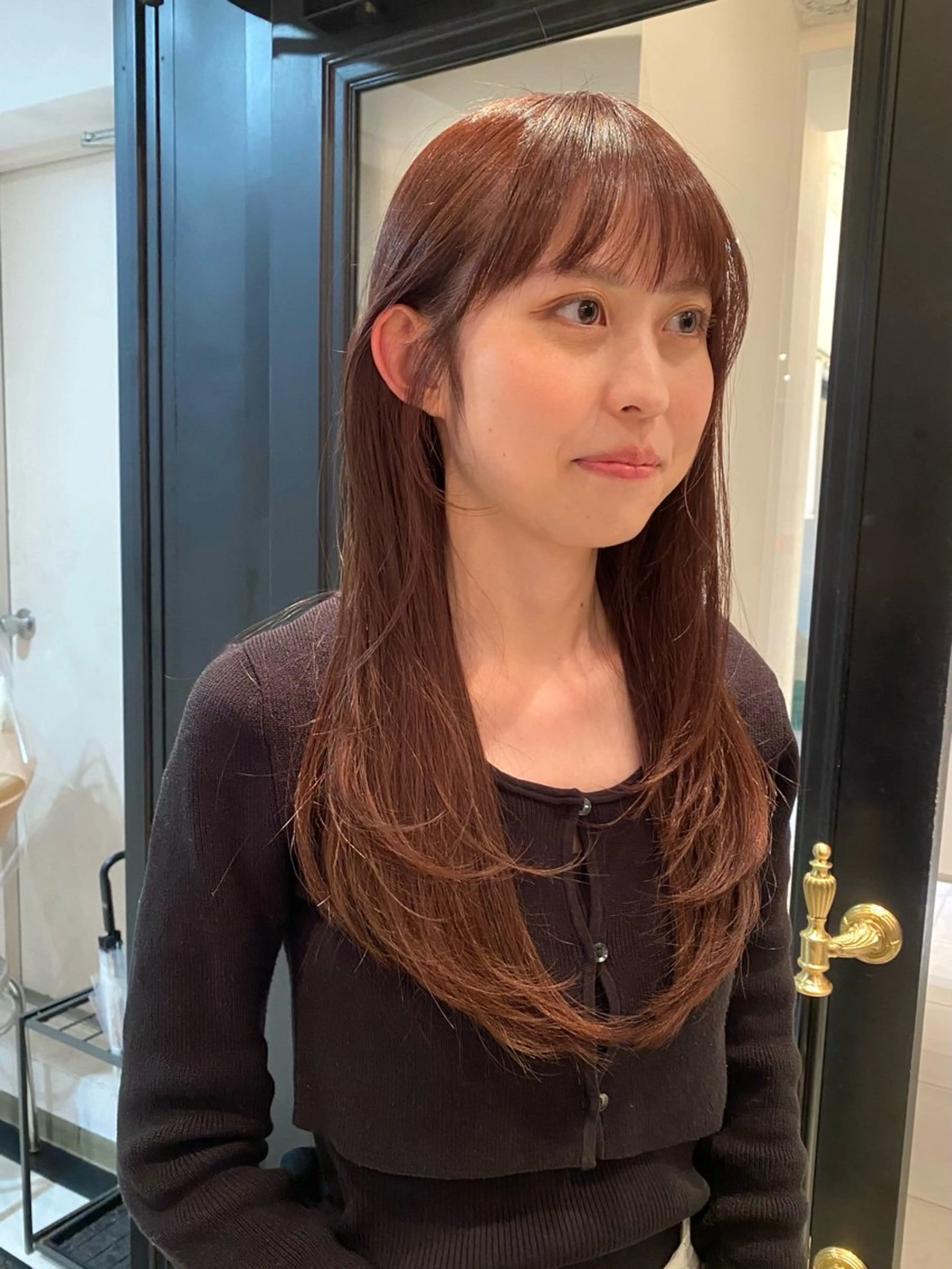 ロング レイヤーカット ヘアカラー 🐏Yuna＊透明感 カラー🤍✨のヘアスタイル