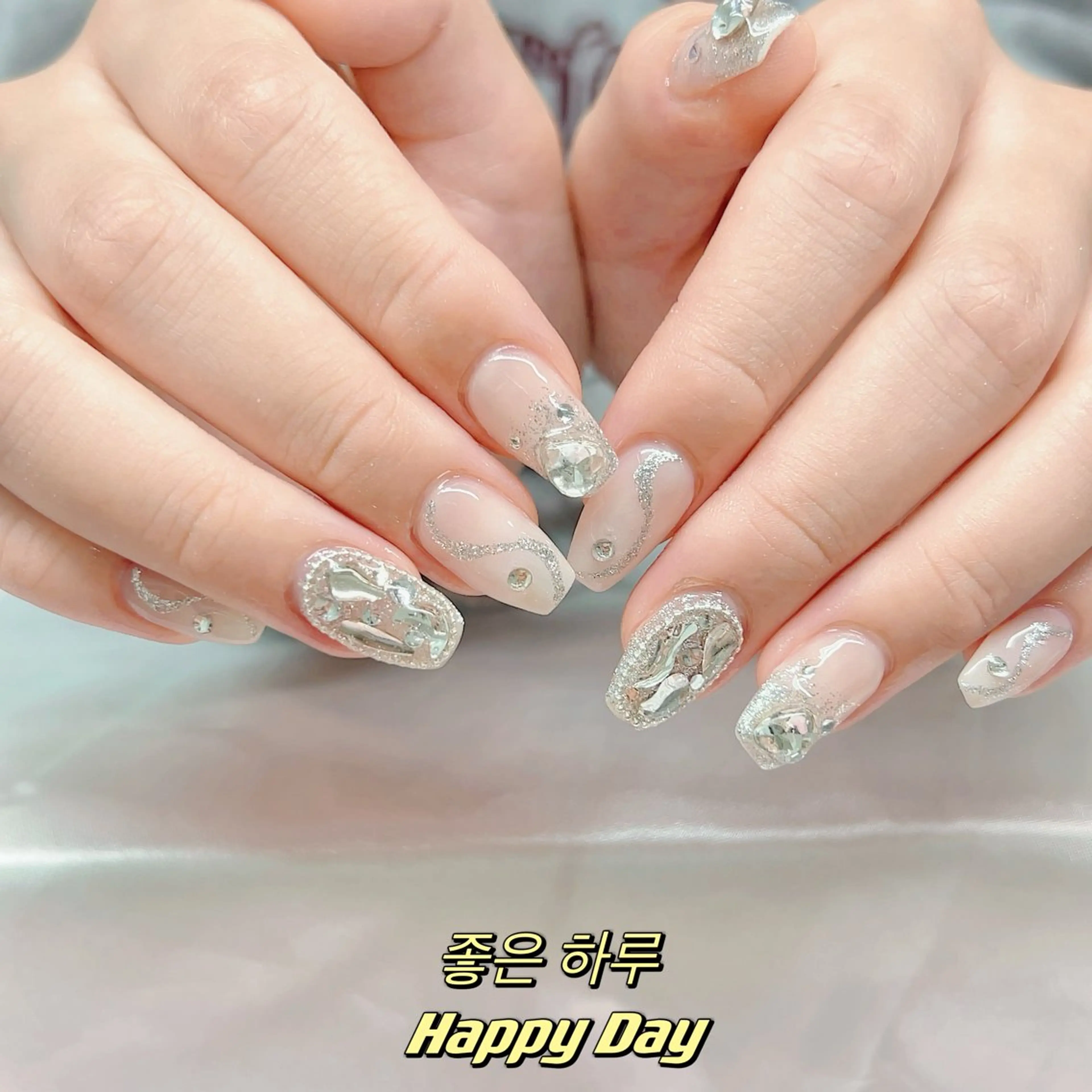 ネイル ハンドネイル 【長さ出し】 IRIS NAILのネイルデザイン